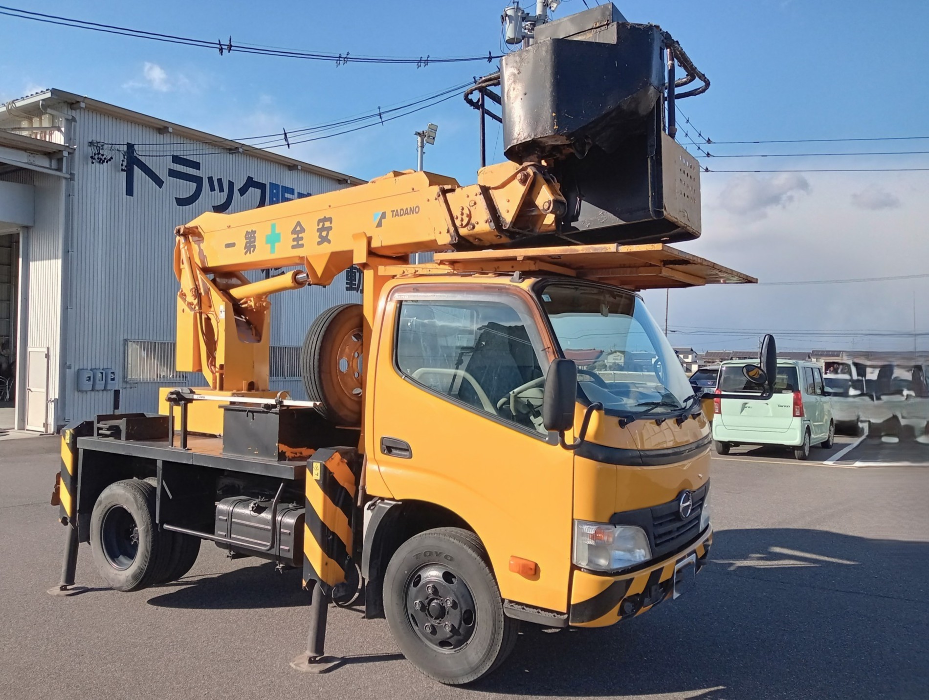 日野　高所作業車