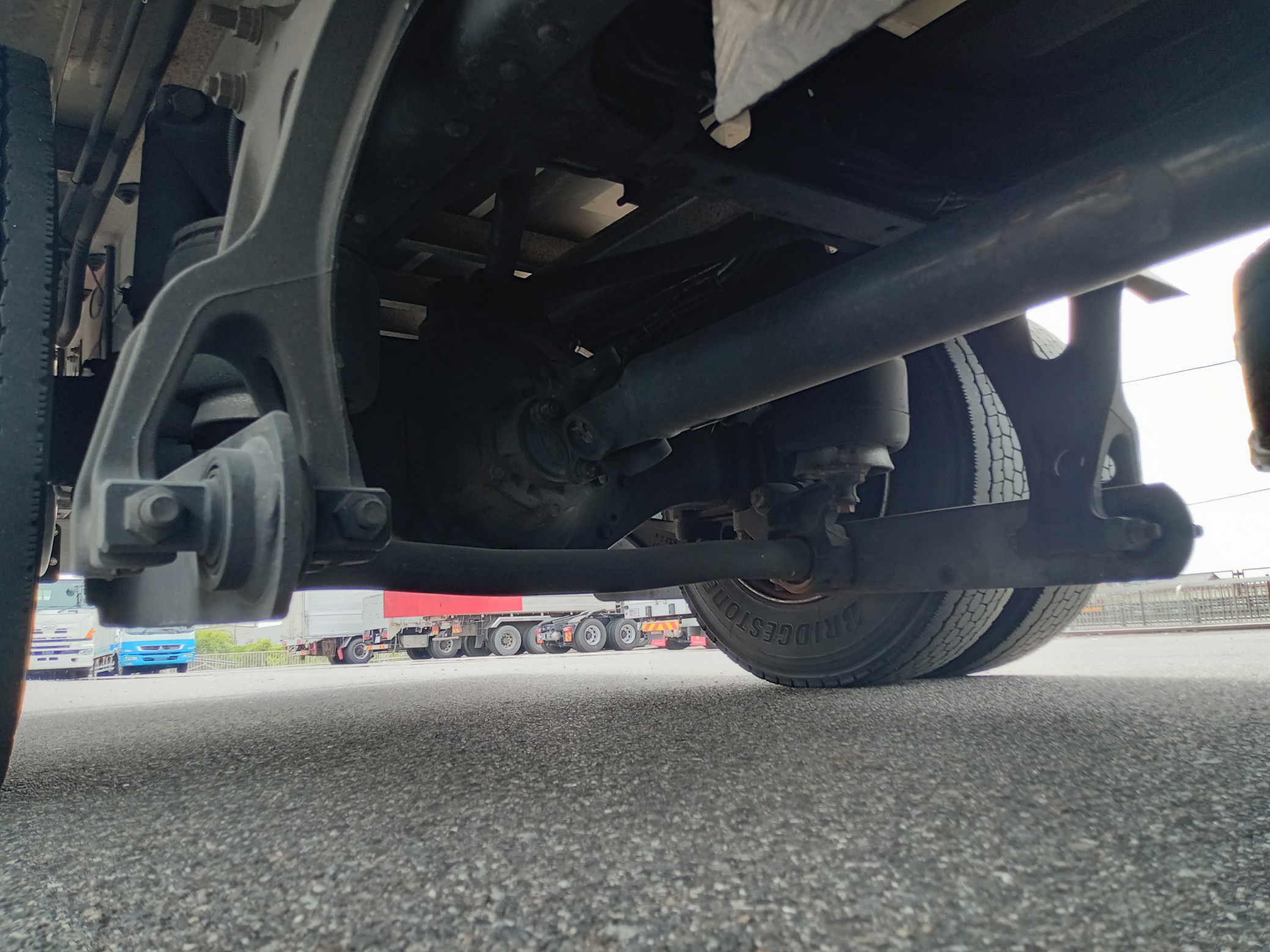 日野　冷凍バン