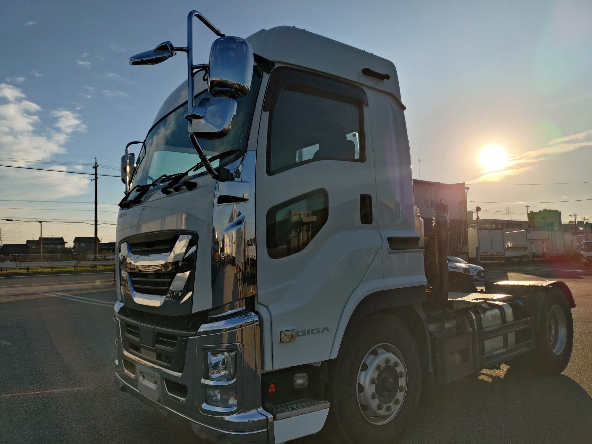 いすゞ　トラクタ