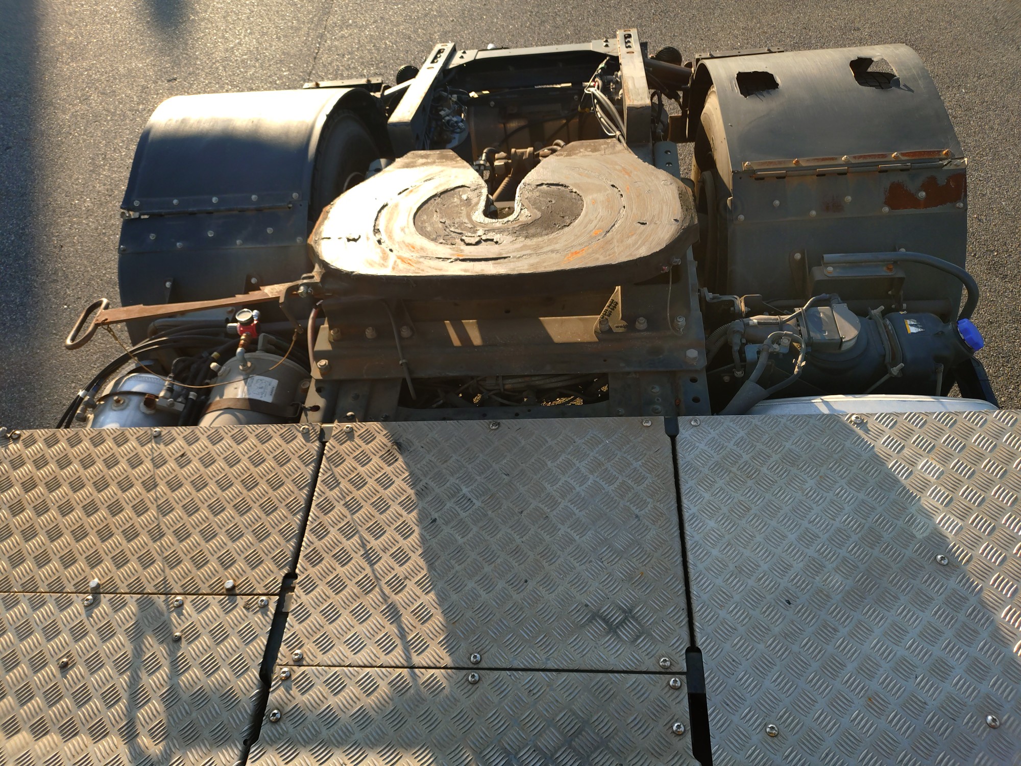 いすゞ　トラクタ