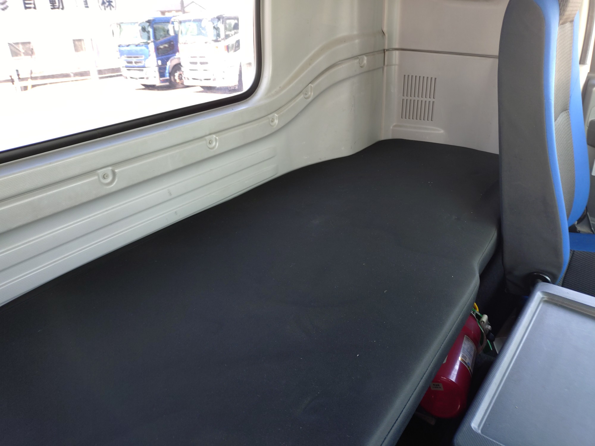 いすゞ　トラクタ