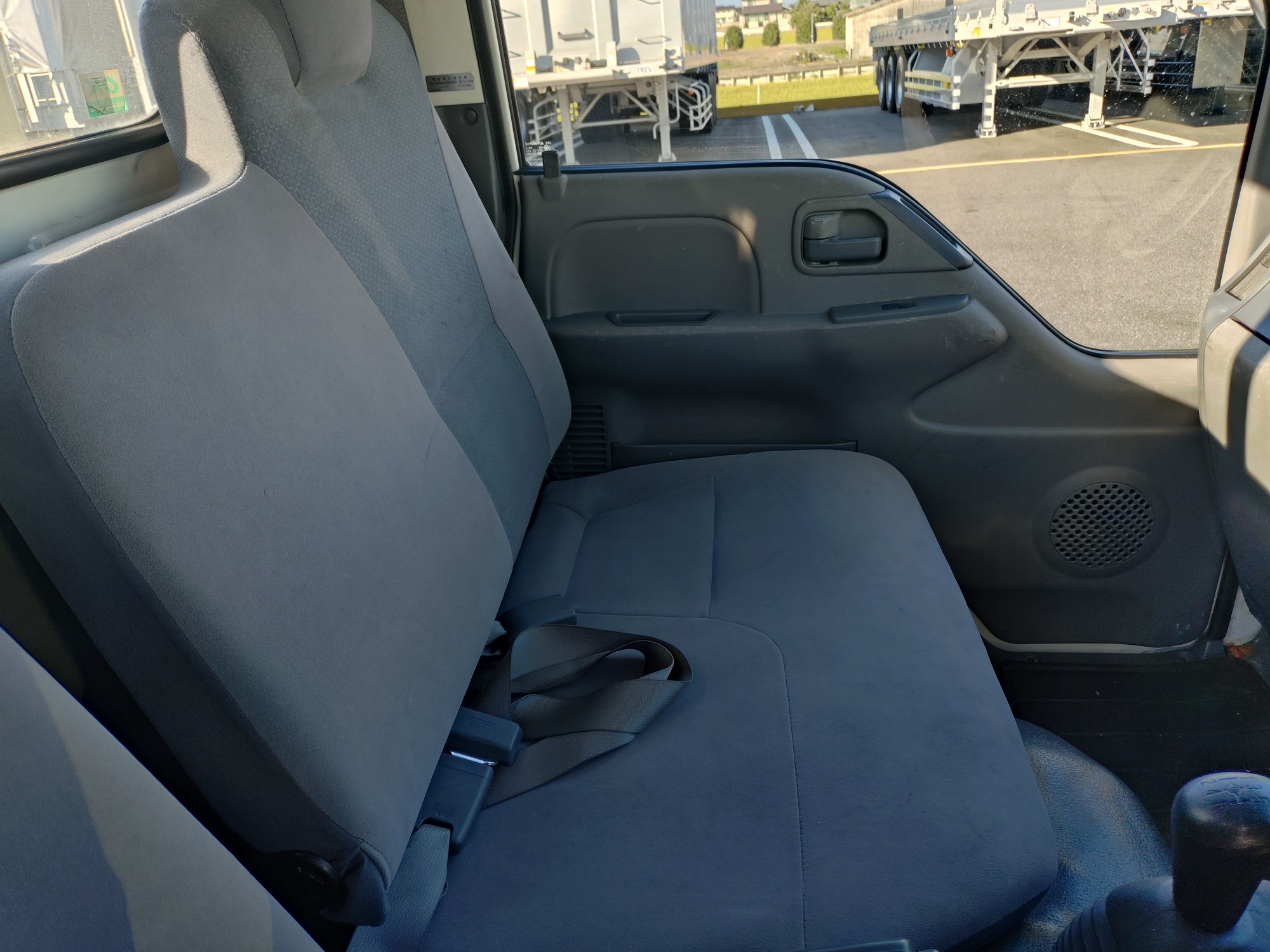 いすゞ　平ボデー