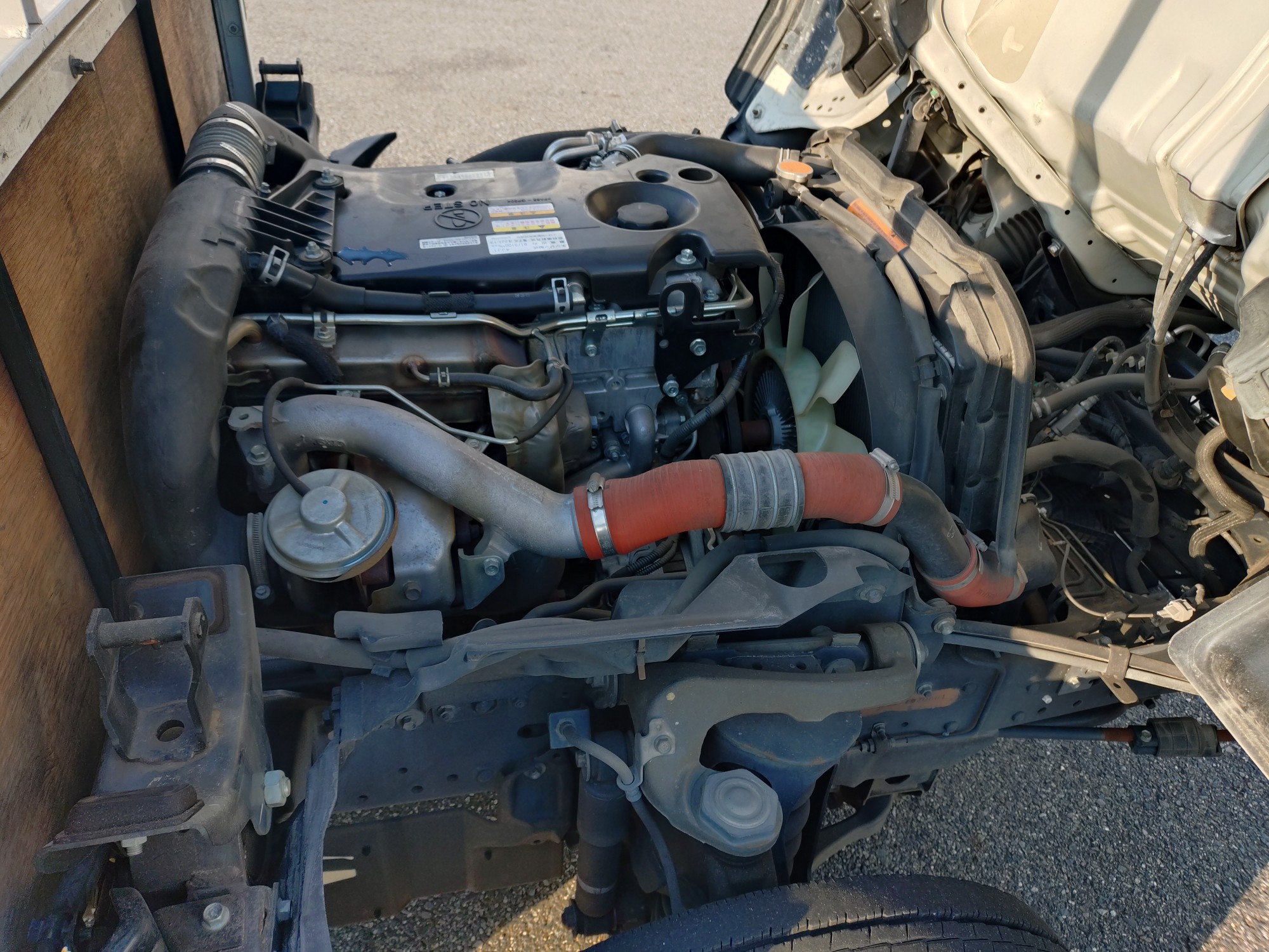 いすゞ　平ボデー