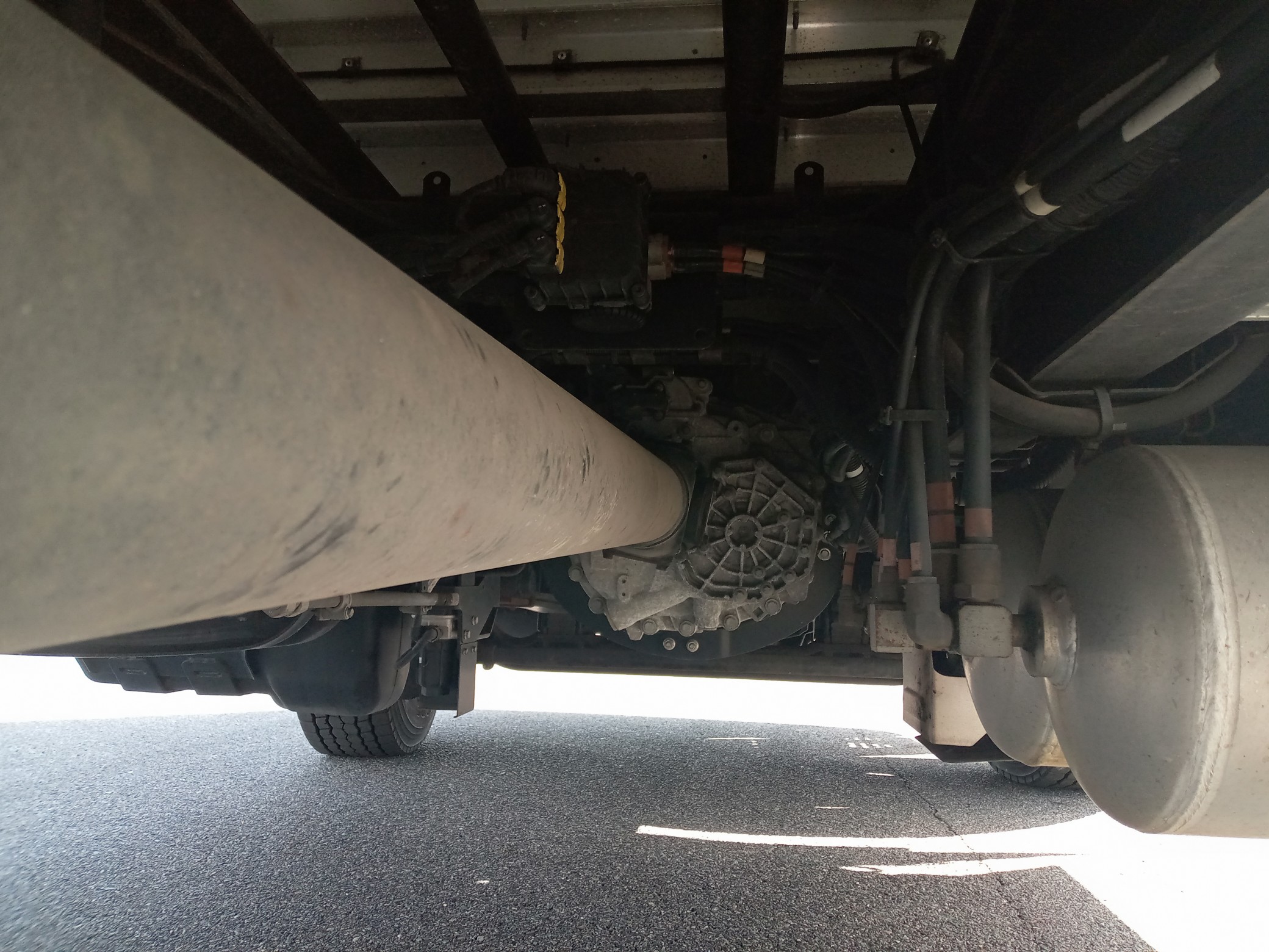 三菱　ウィング