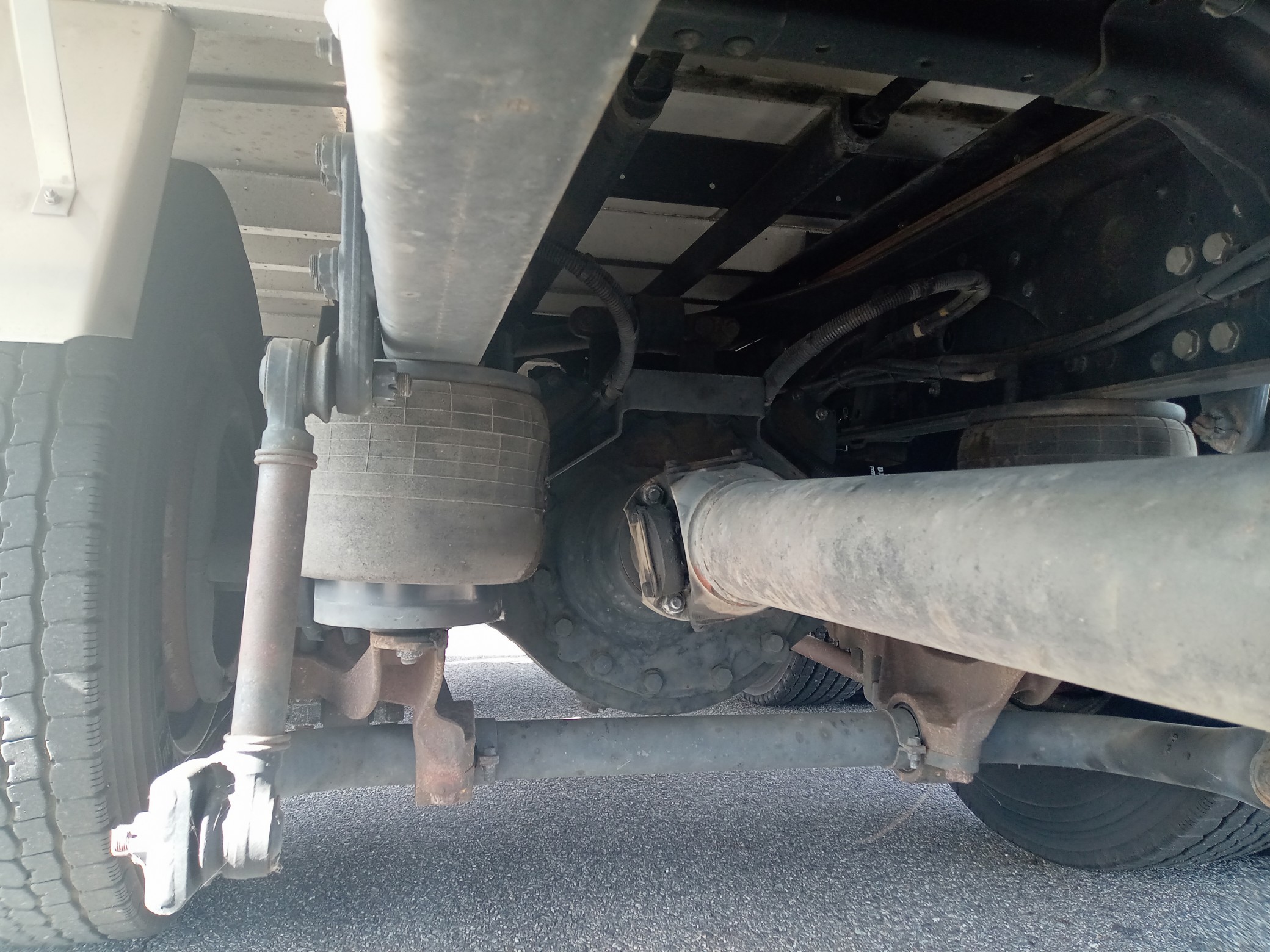 三菱　ウィング