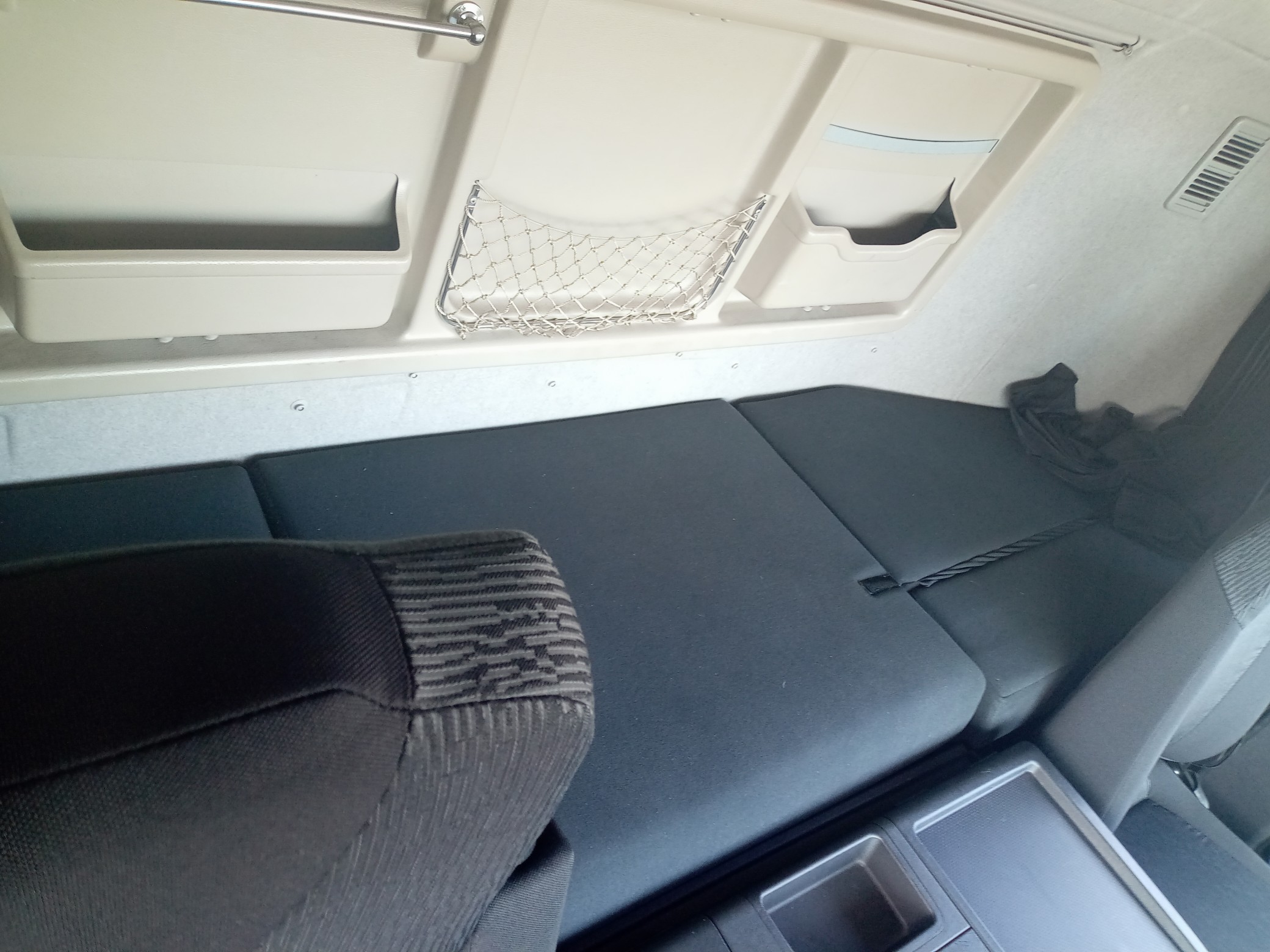 三菱　ウィング