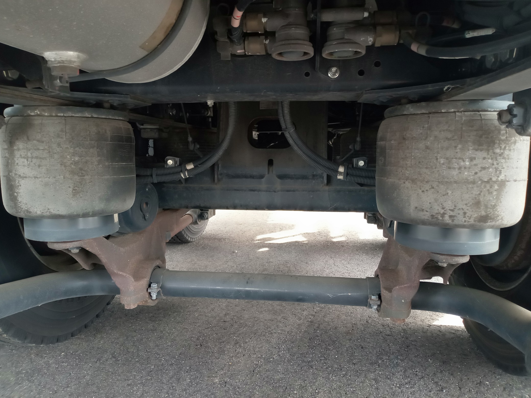 三菱　ウィング