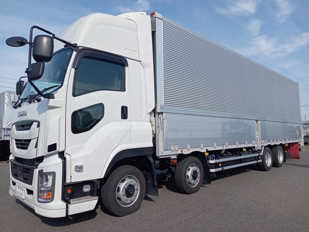 いすゞ　低床アルミウィング