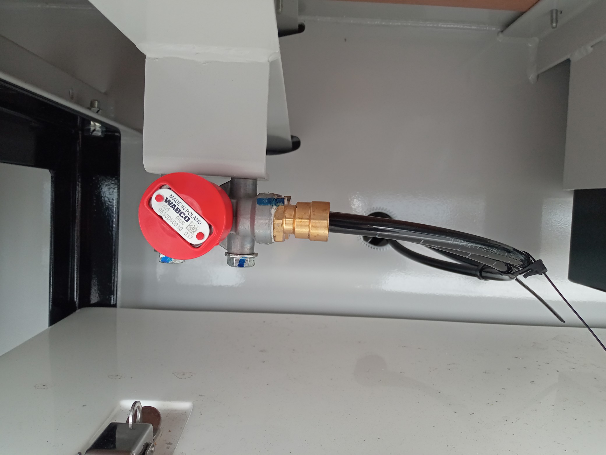 トレクス　煽り付セミトレーラ