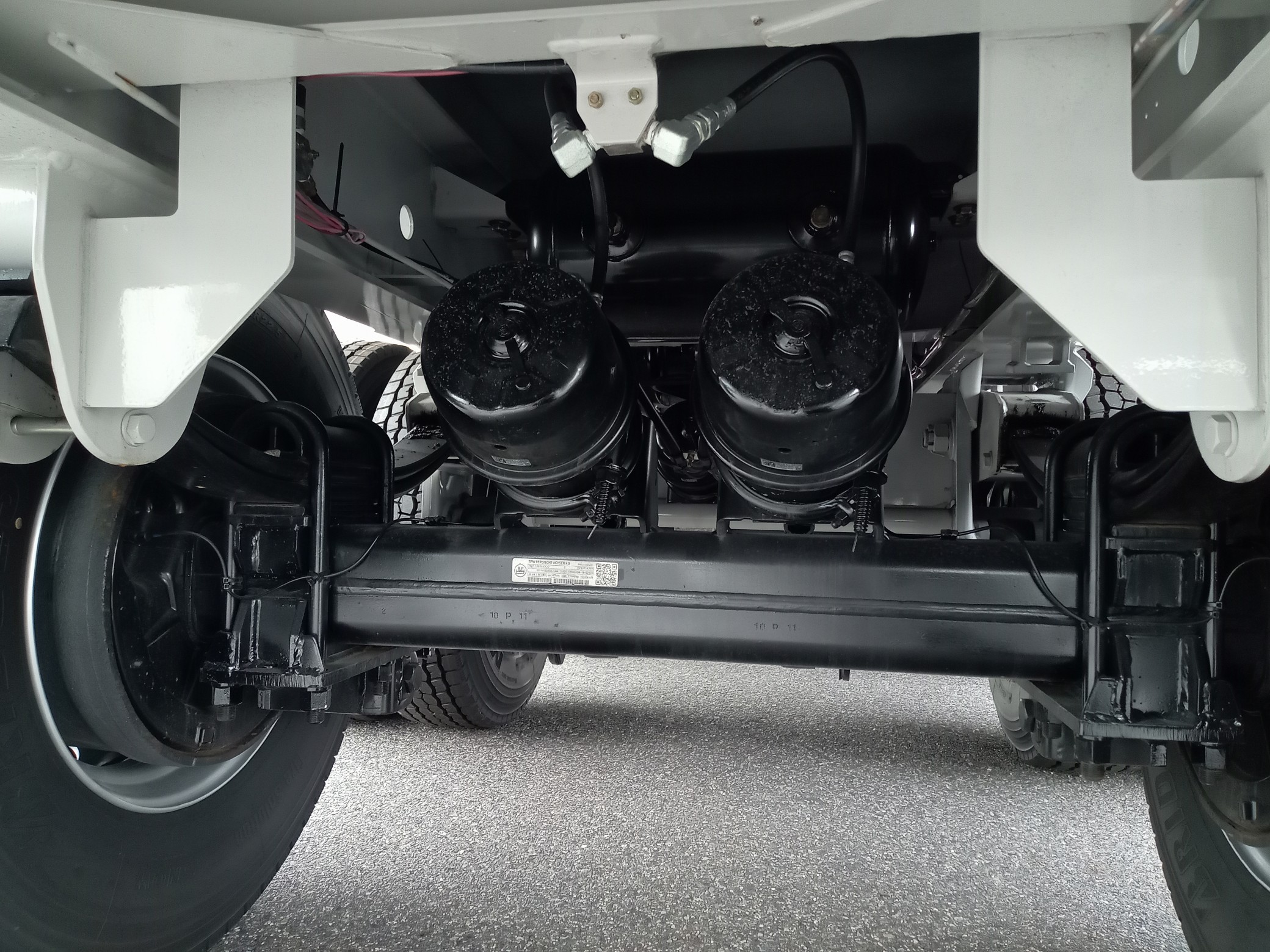 トレクス　スクラップ運搬トレーラ