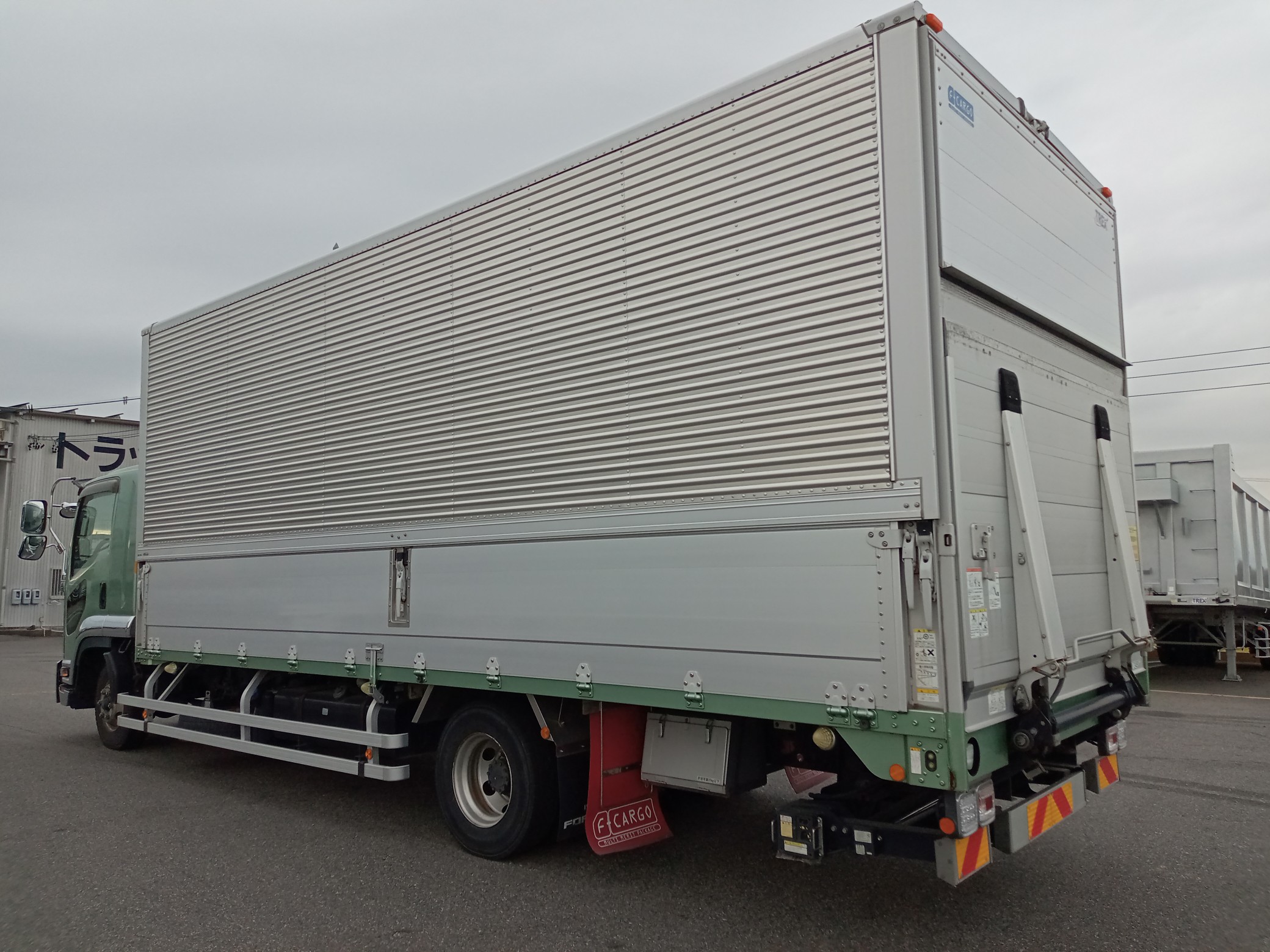 いすゞ　アルミウィング