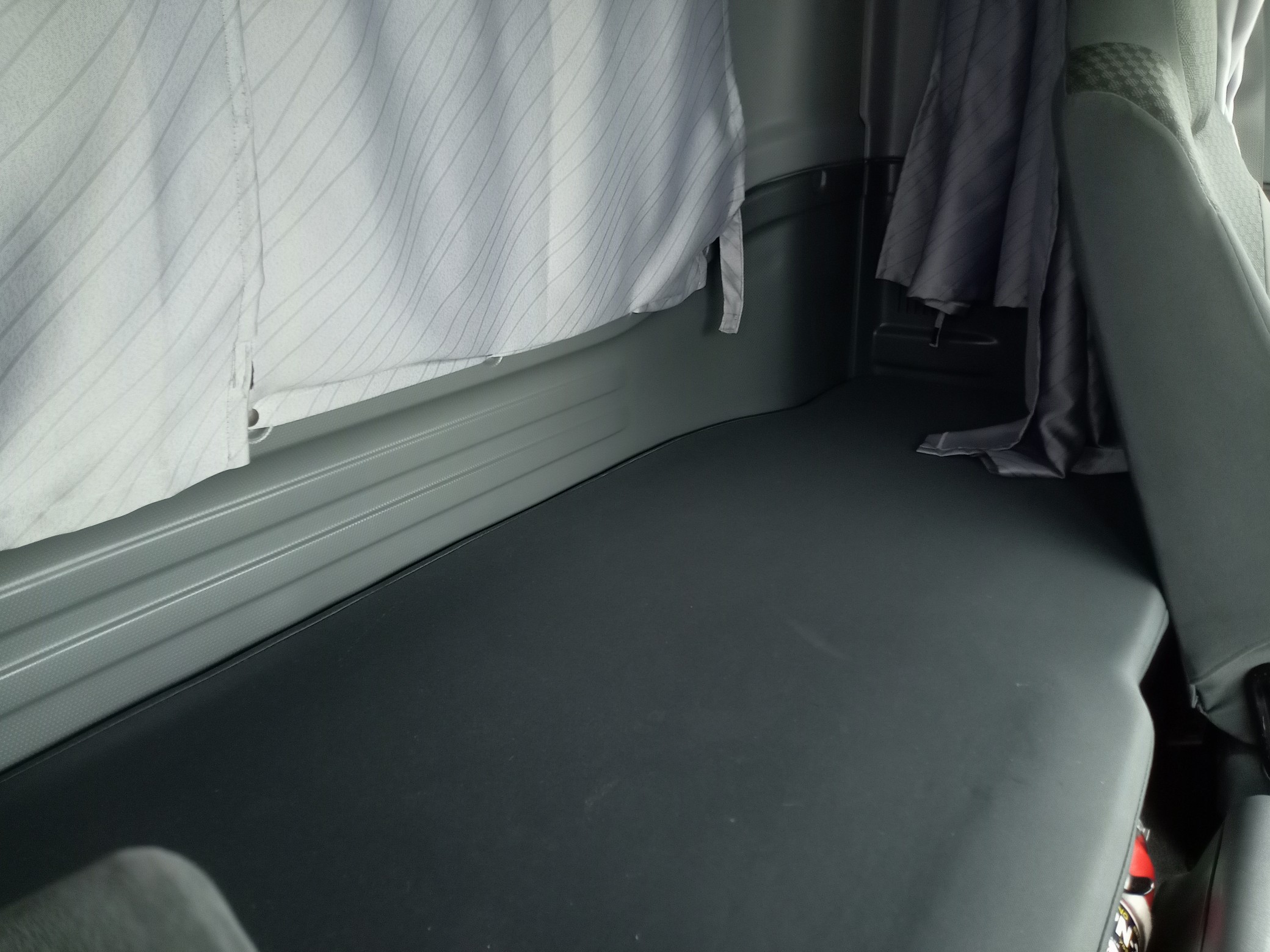 いすゞ　アルミウィング