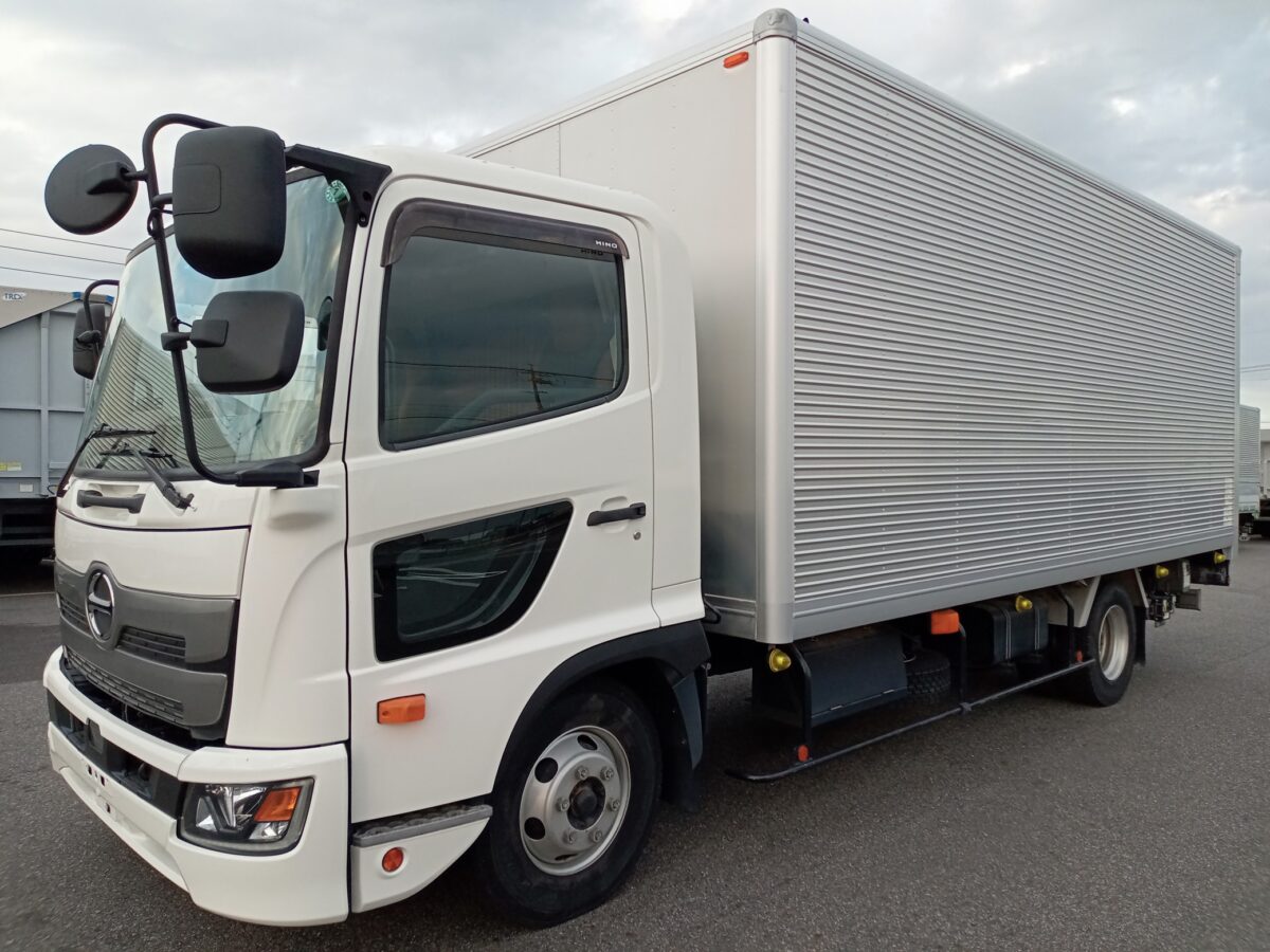 日野　アルミバン