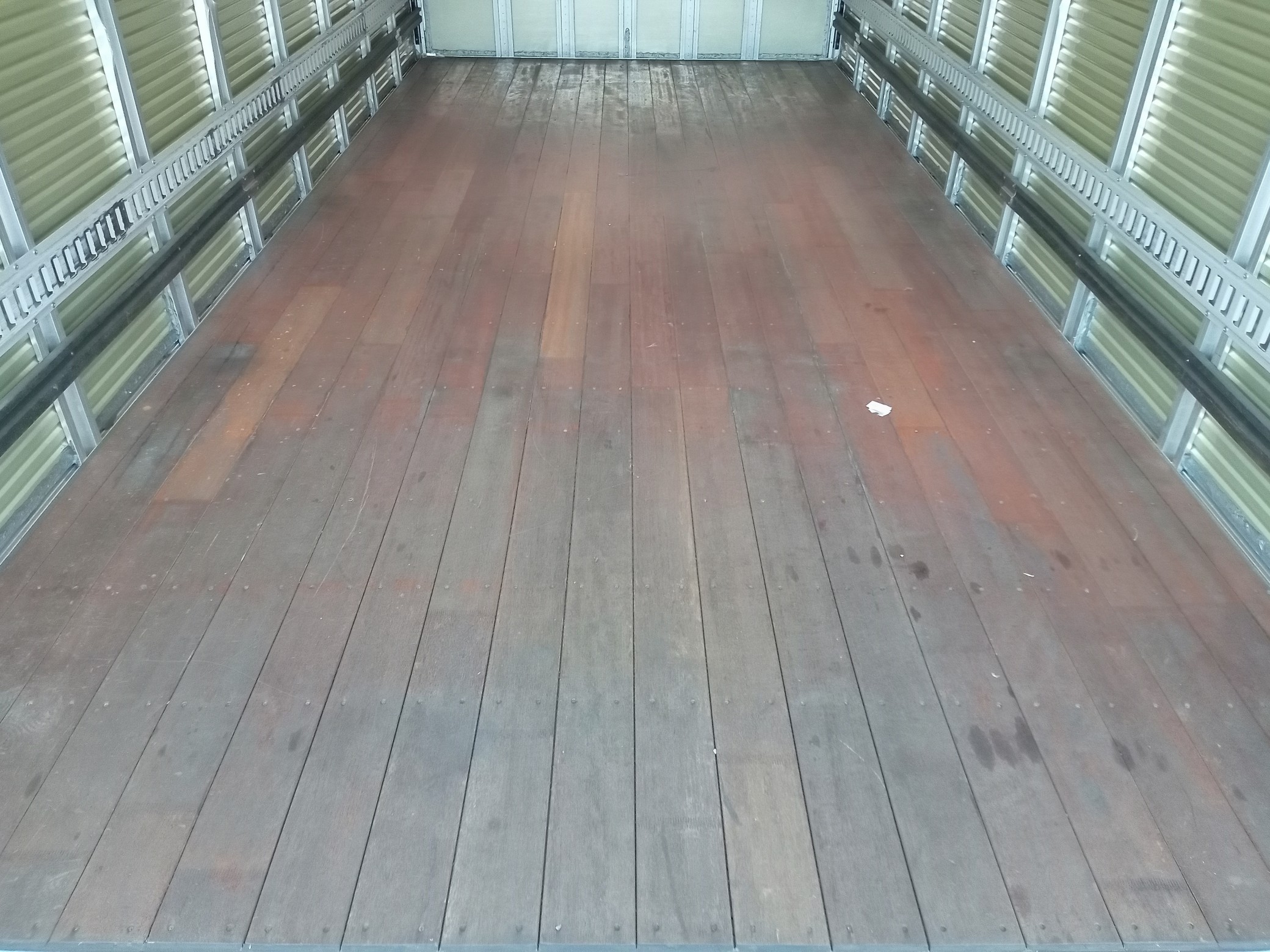 日野　アルミバン