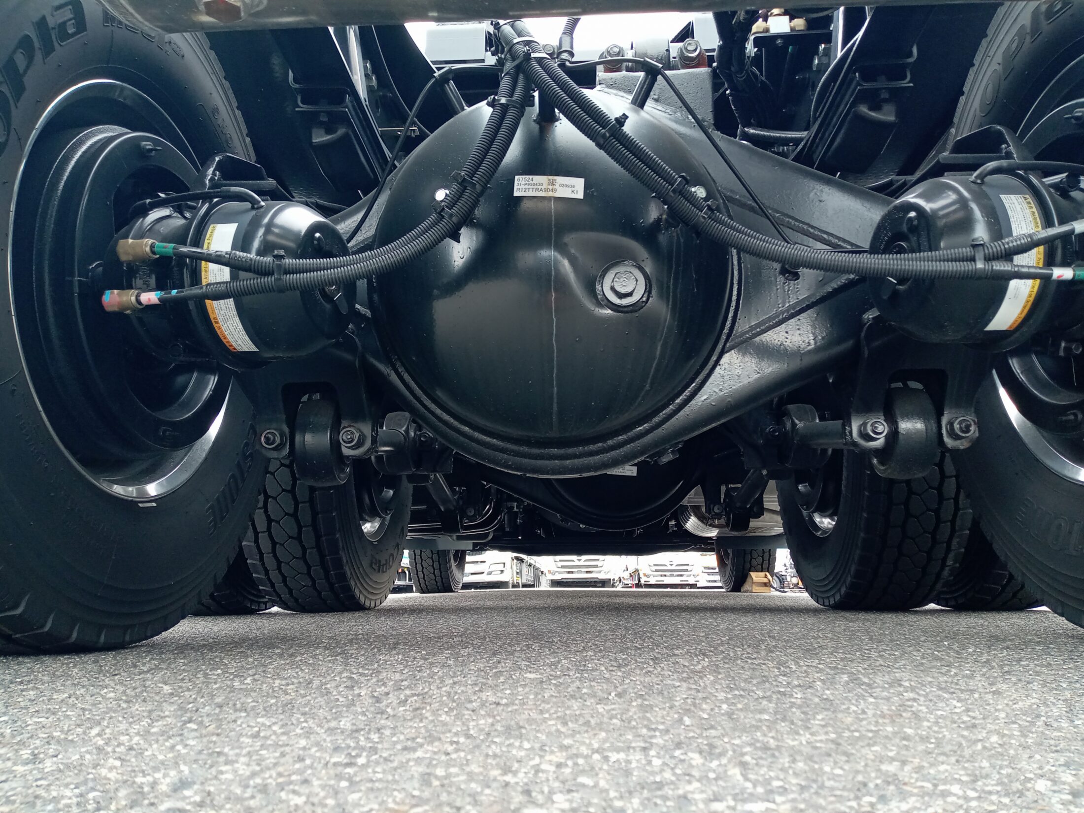 三菱　未使用車　トラクタ