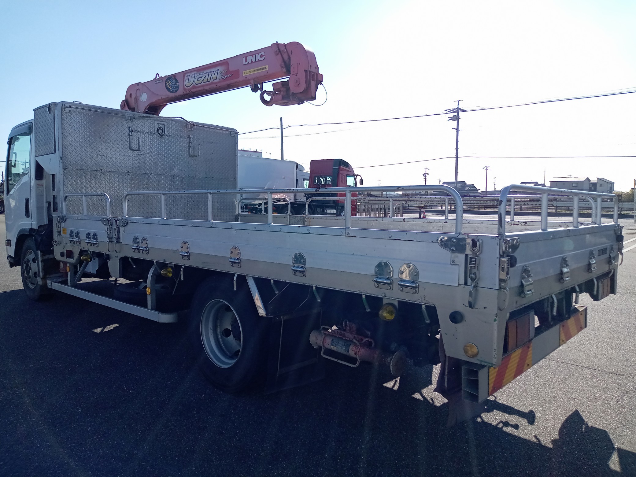 いすゞ　クレーン付平