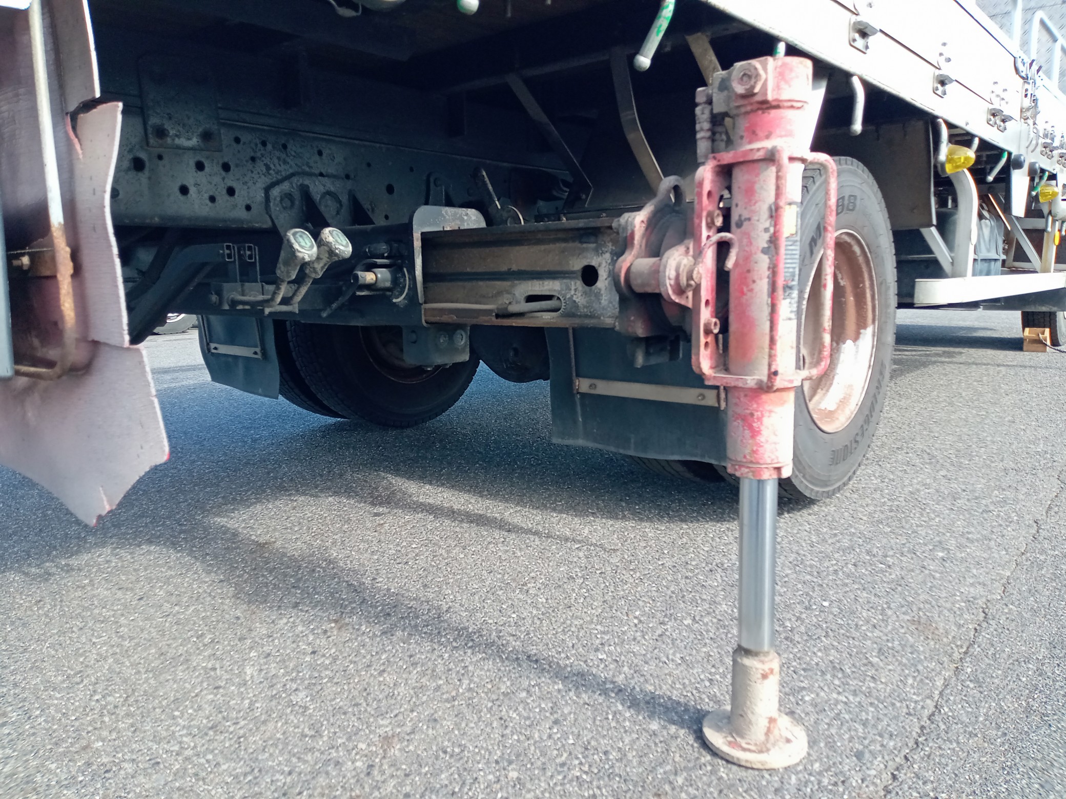 いすゞ　クレーン付平