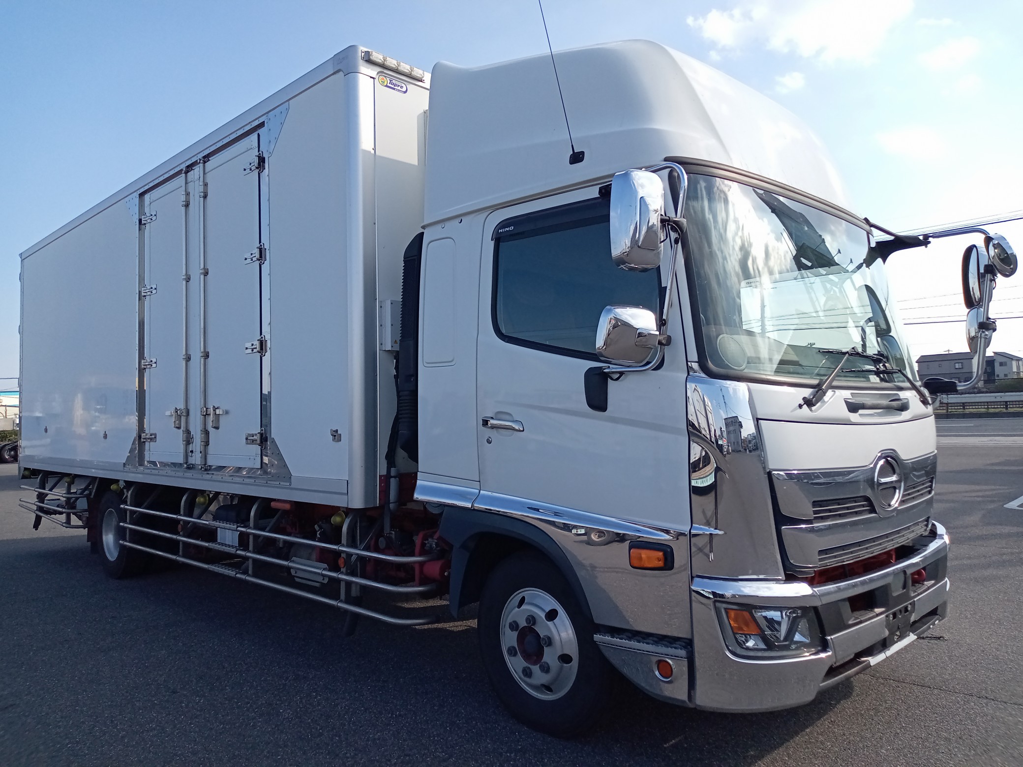 日野　冷凍冷蔵バン