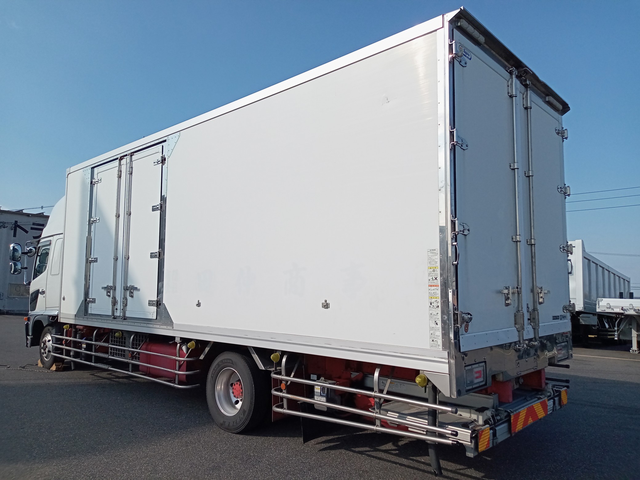 日野　冷凍冷蔵バン