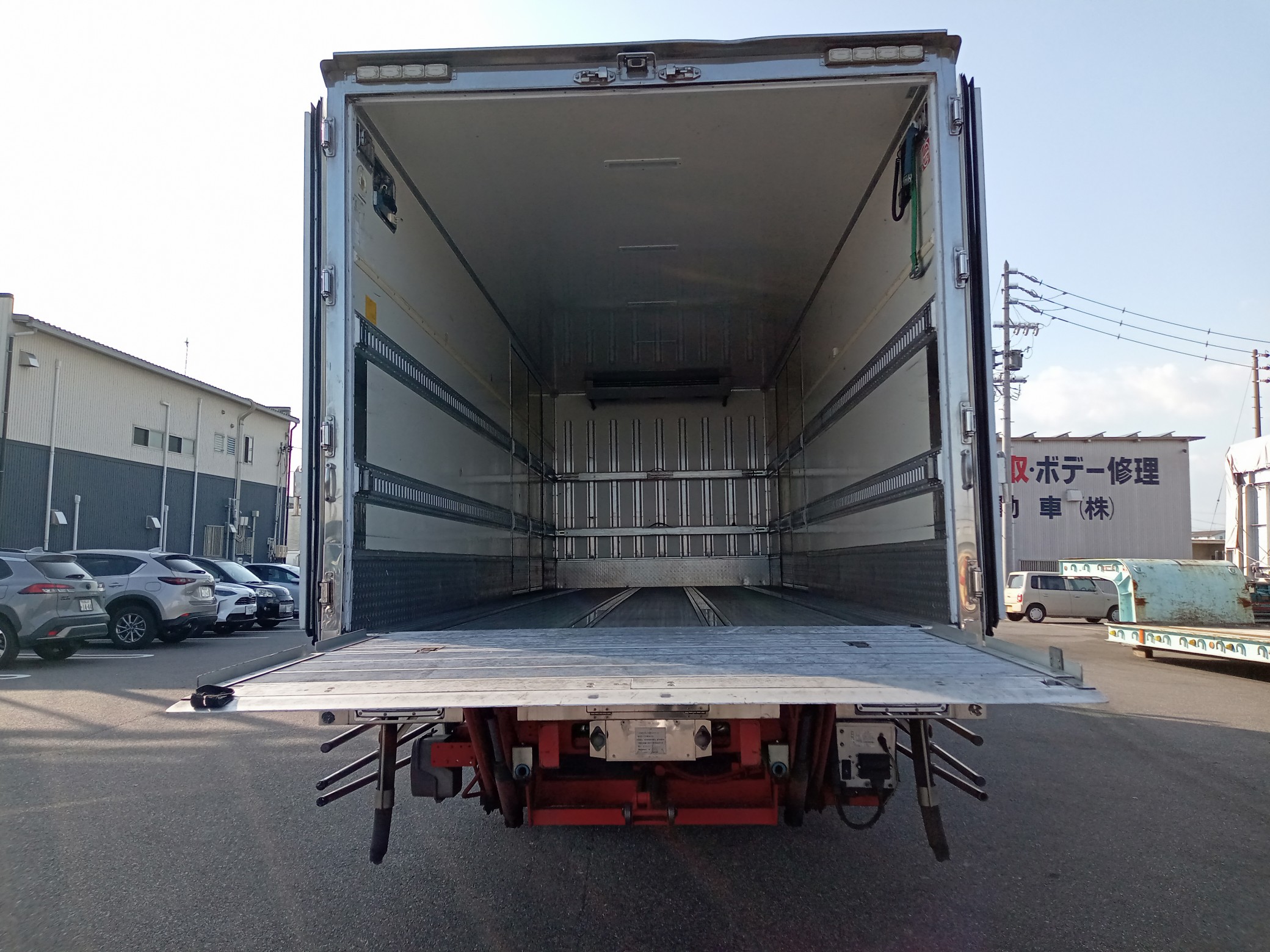 日野　冷凍冷蔵バン