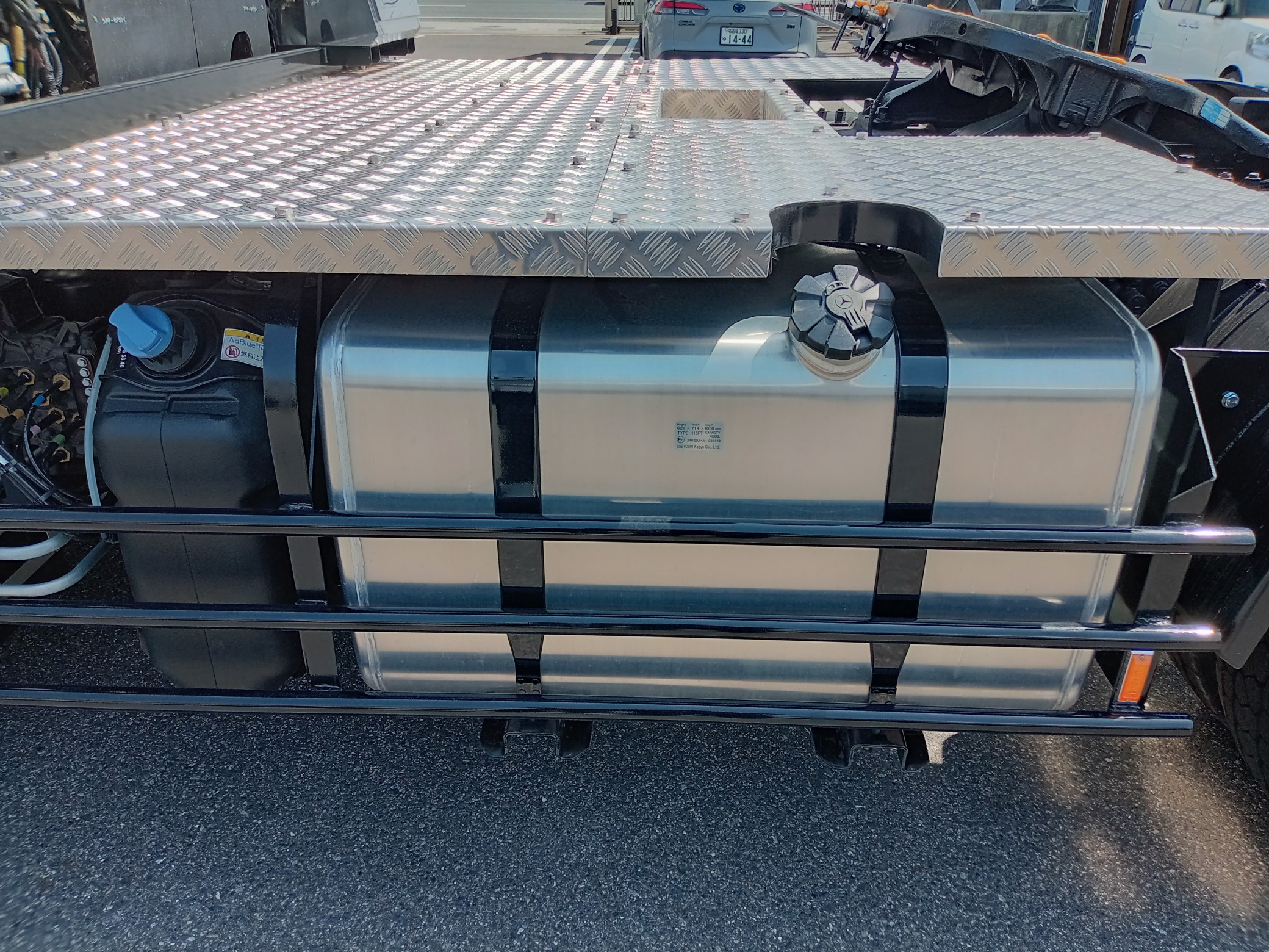 三菱　新古車　トラクタ