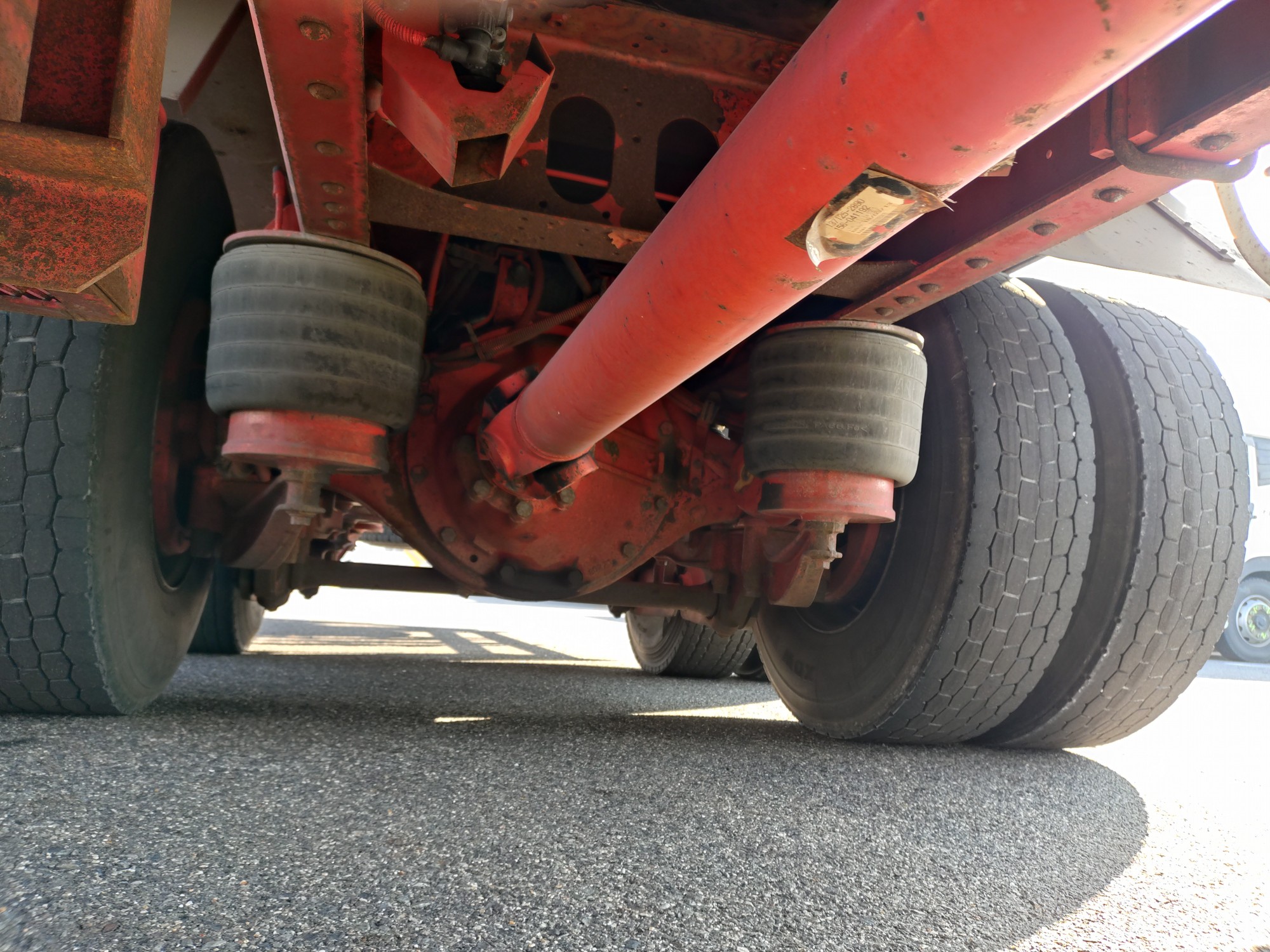 いすゞ　平ボデー