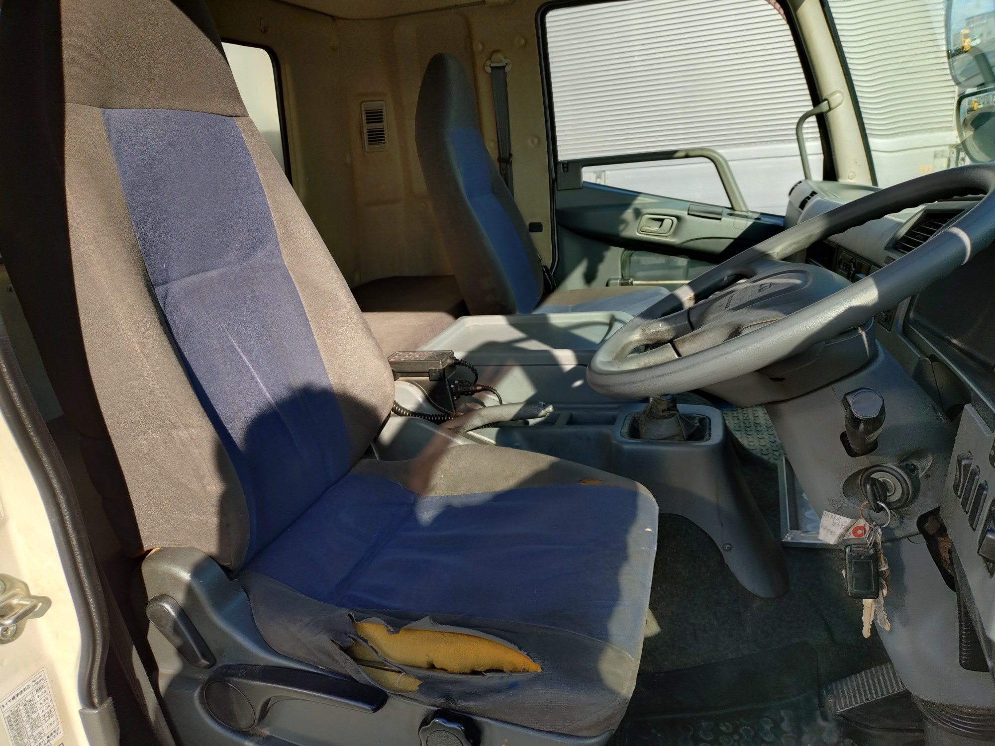 三菱 アルミウィング