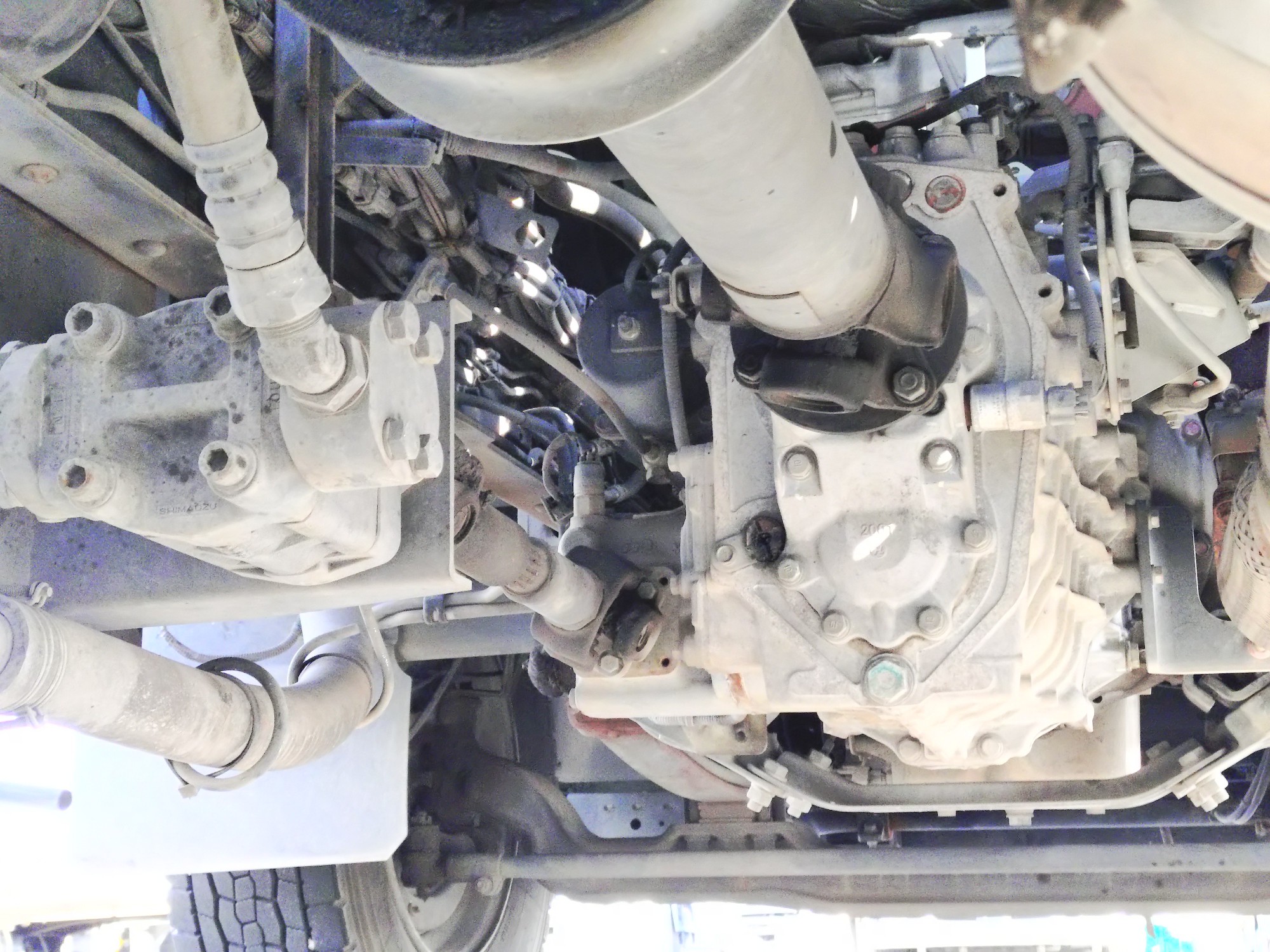 日野　増トンアームロール