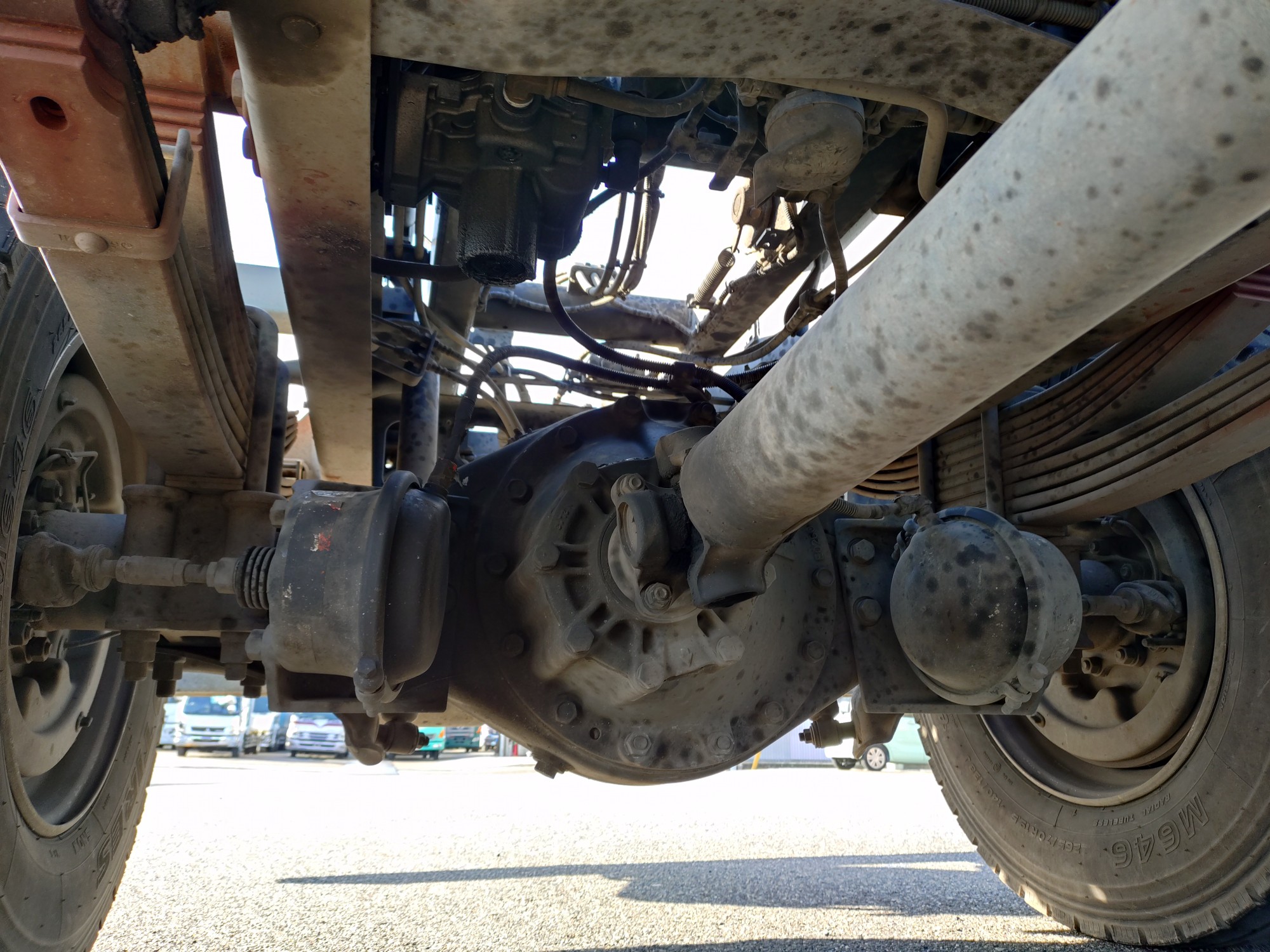 日野　増トンアームロール