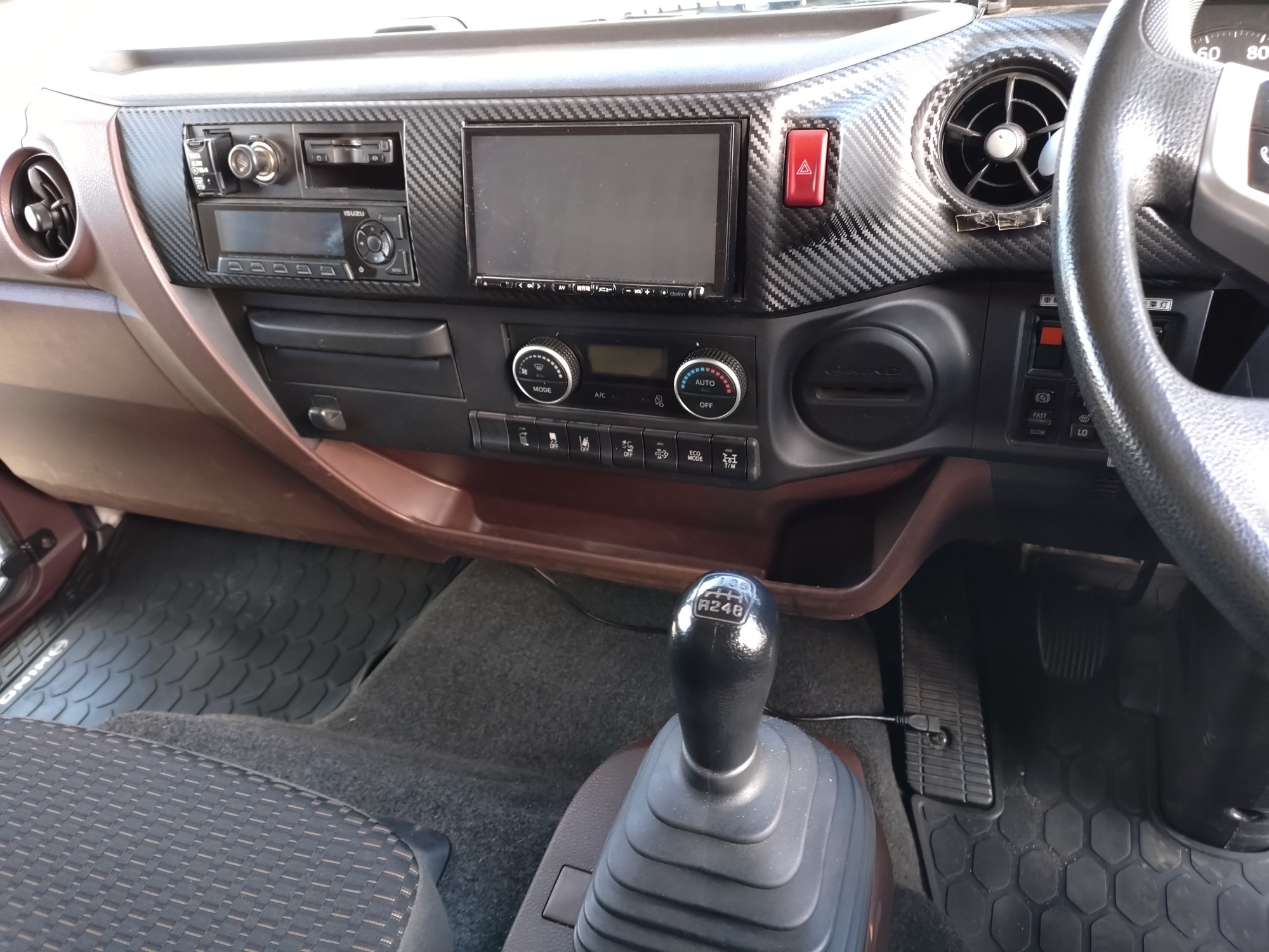 日野　増トンアームロール