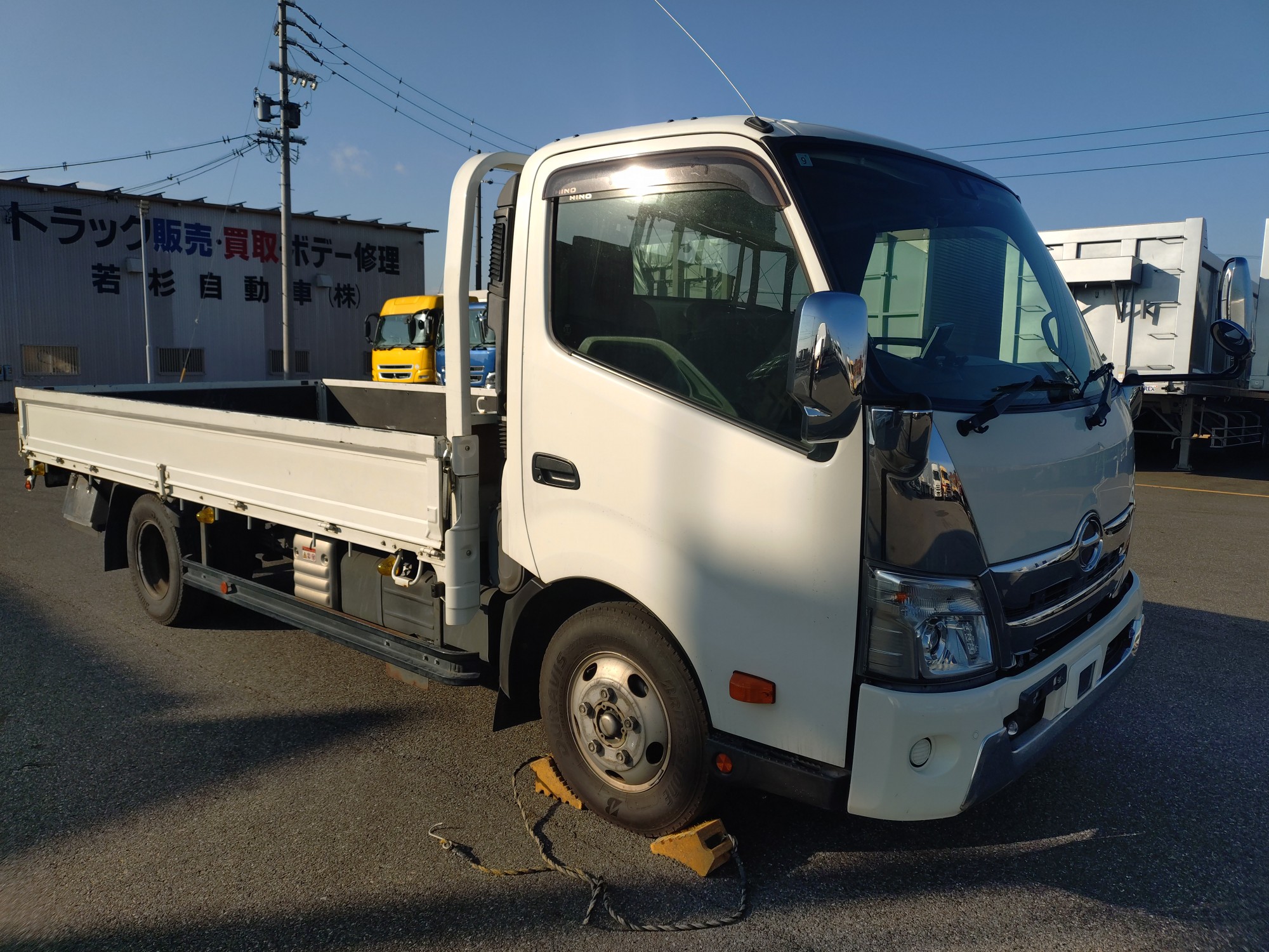 日野　平ボデー　