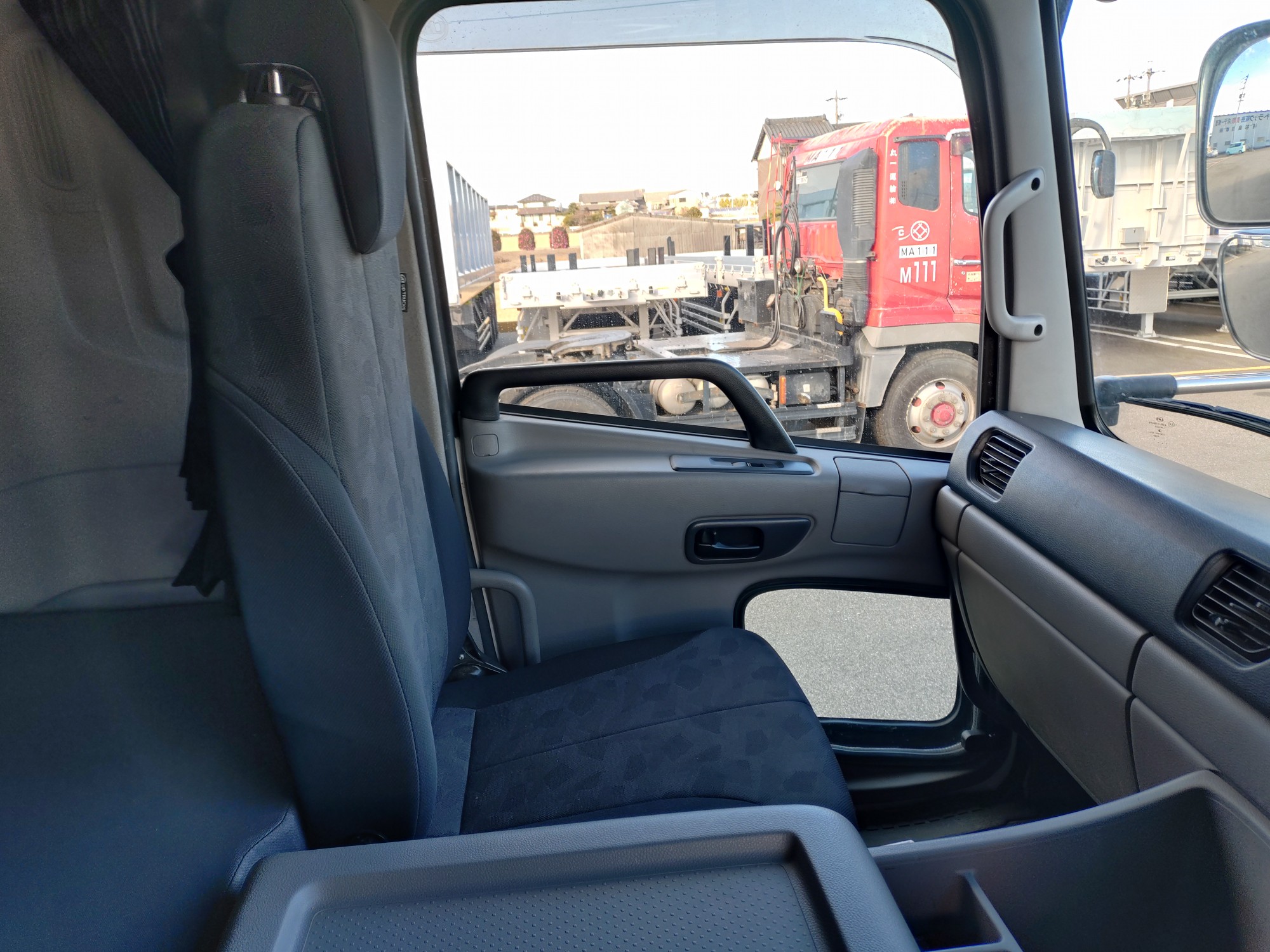 UD　アルミウィング