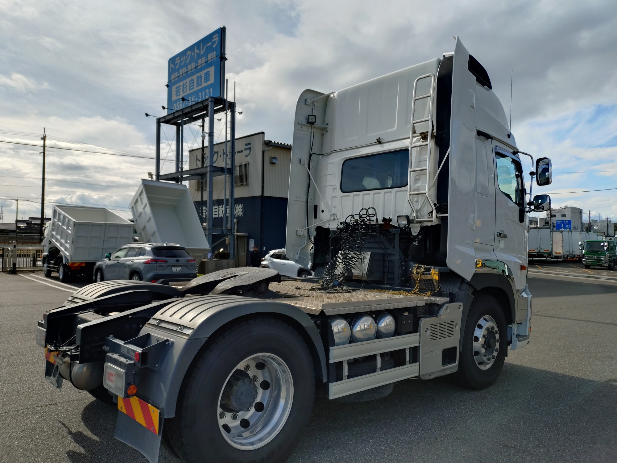 日野　シングルトラクタ