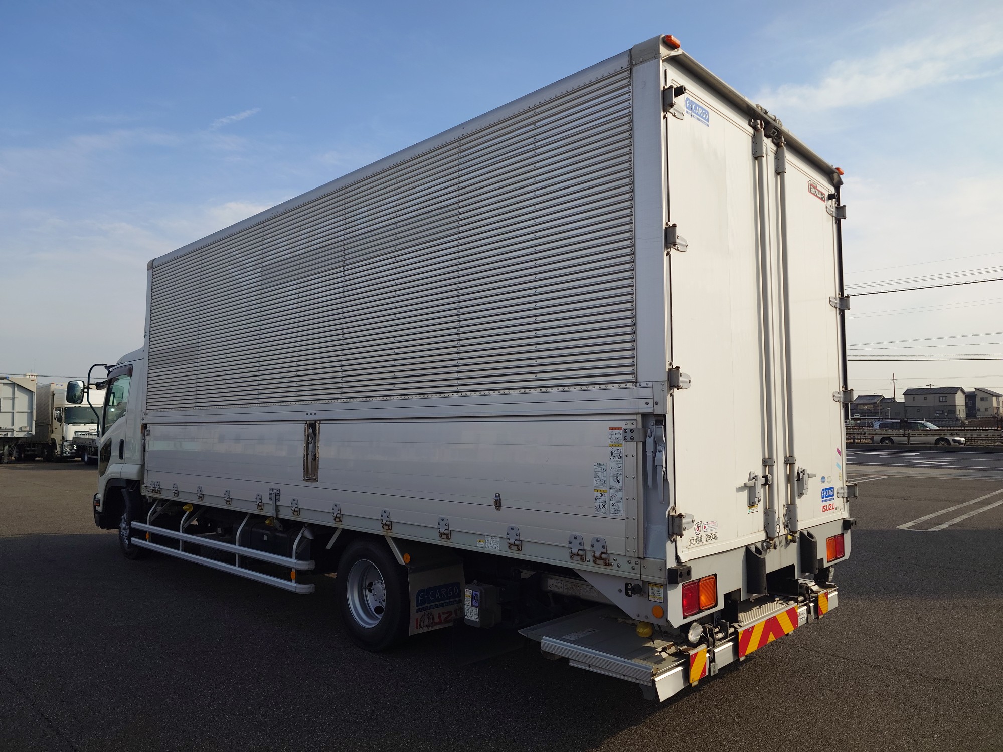 いすゞ　アルミウィング