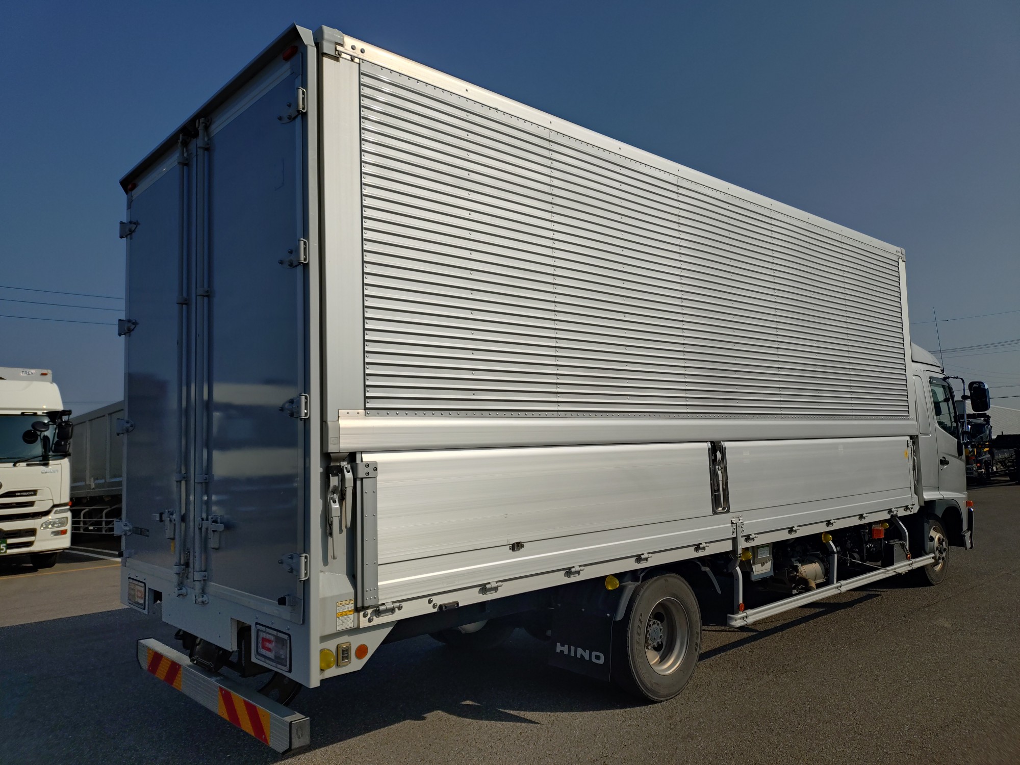 日野　ウィング