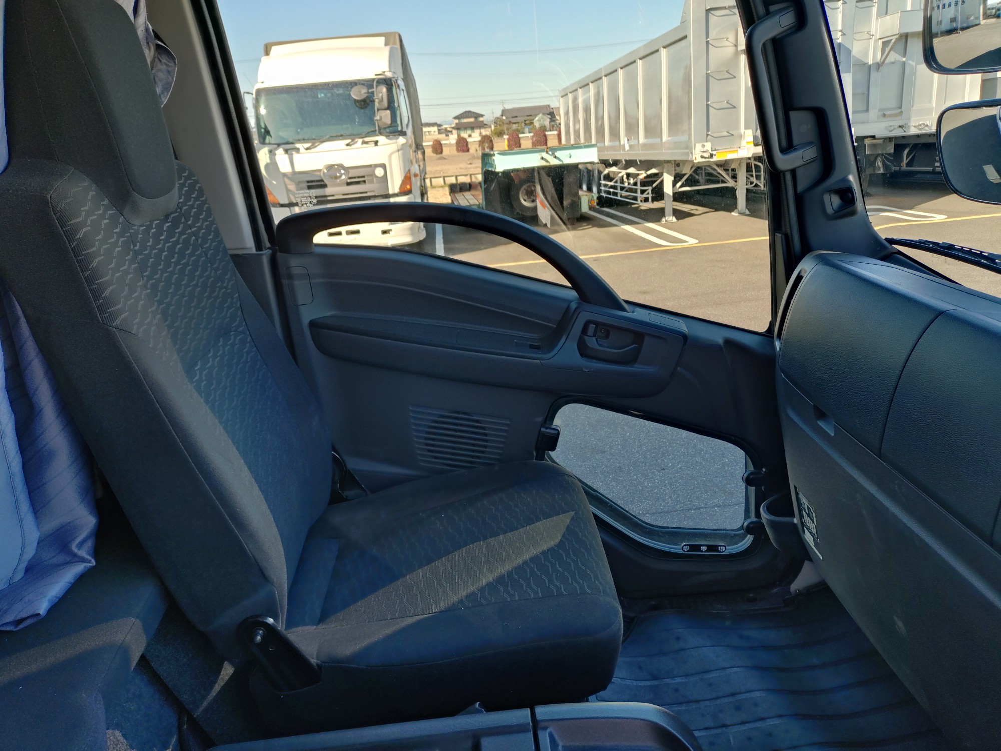 いすゞ　アルミウィング