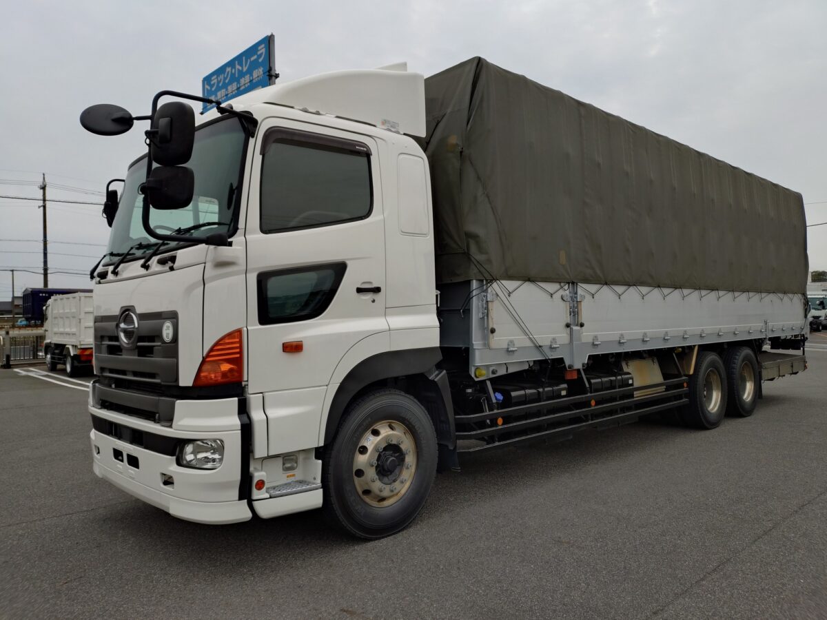 日野　アコーディオン車