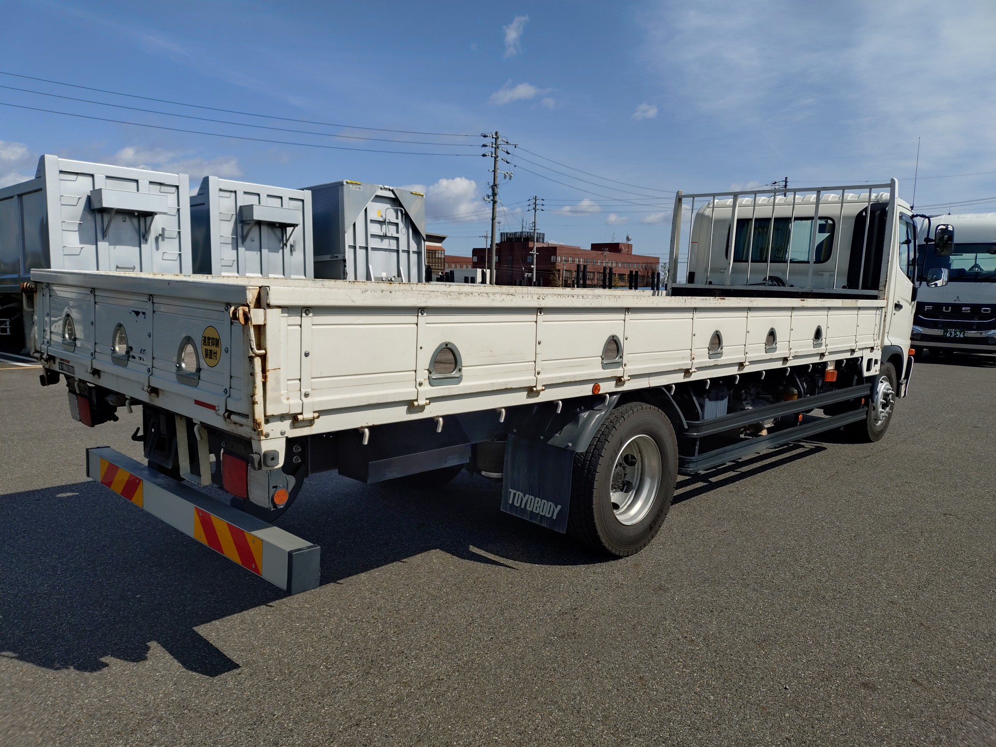 日野　平ボデー