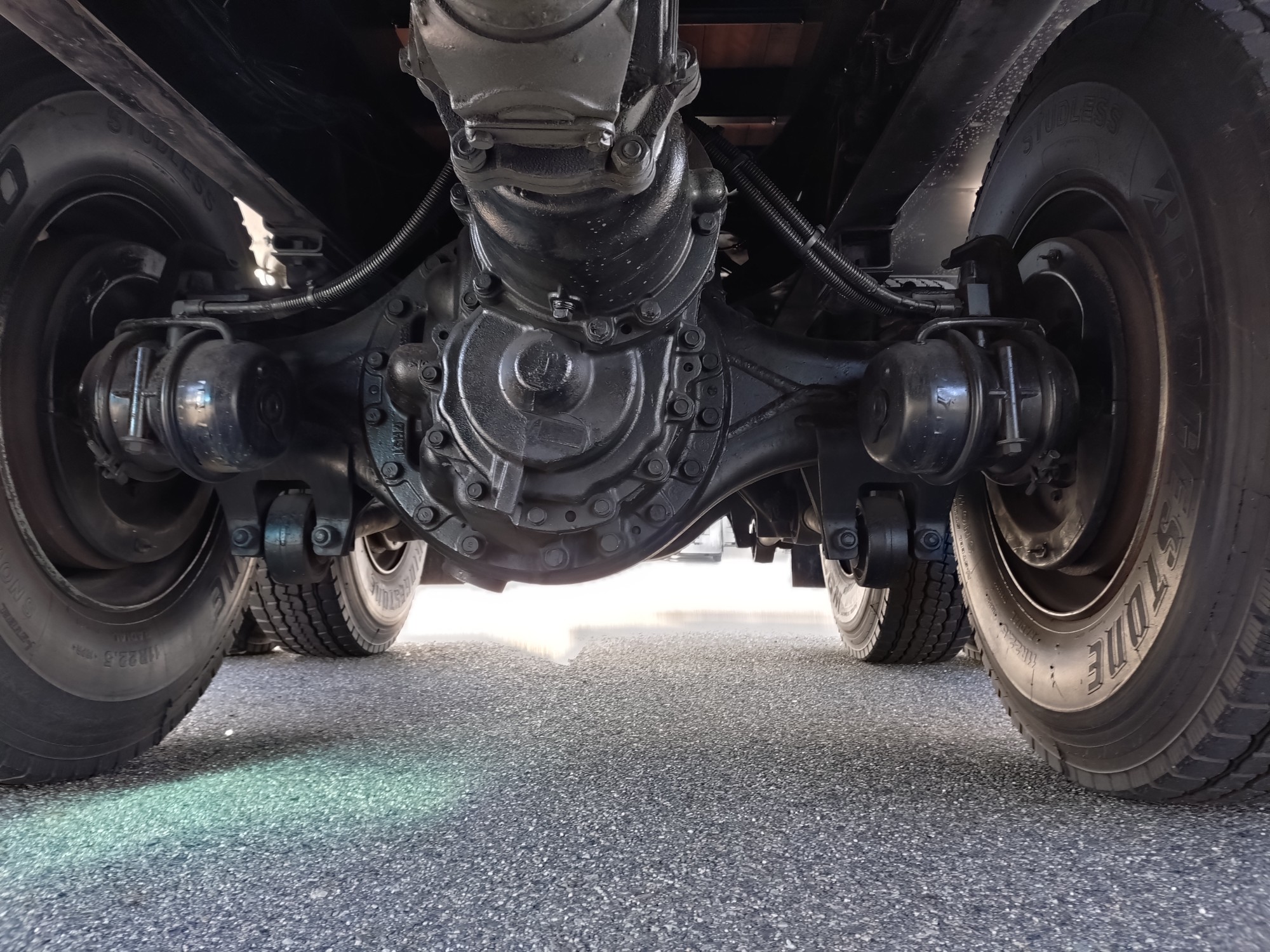 三菱　平ボデー