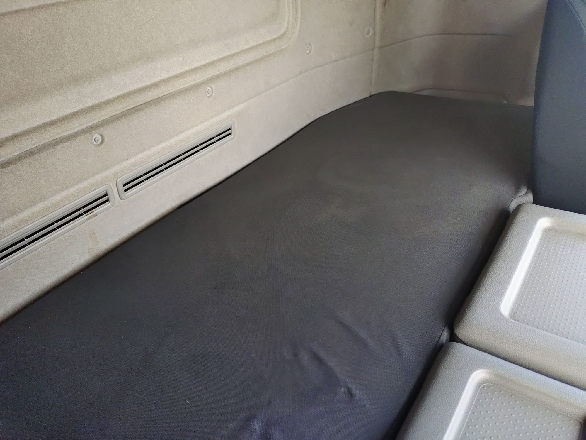 UDトラックス　アルミウィング