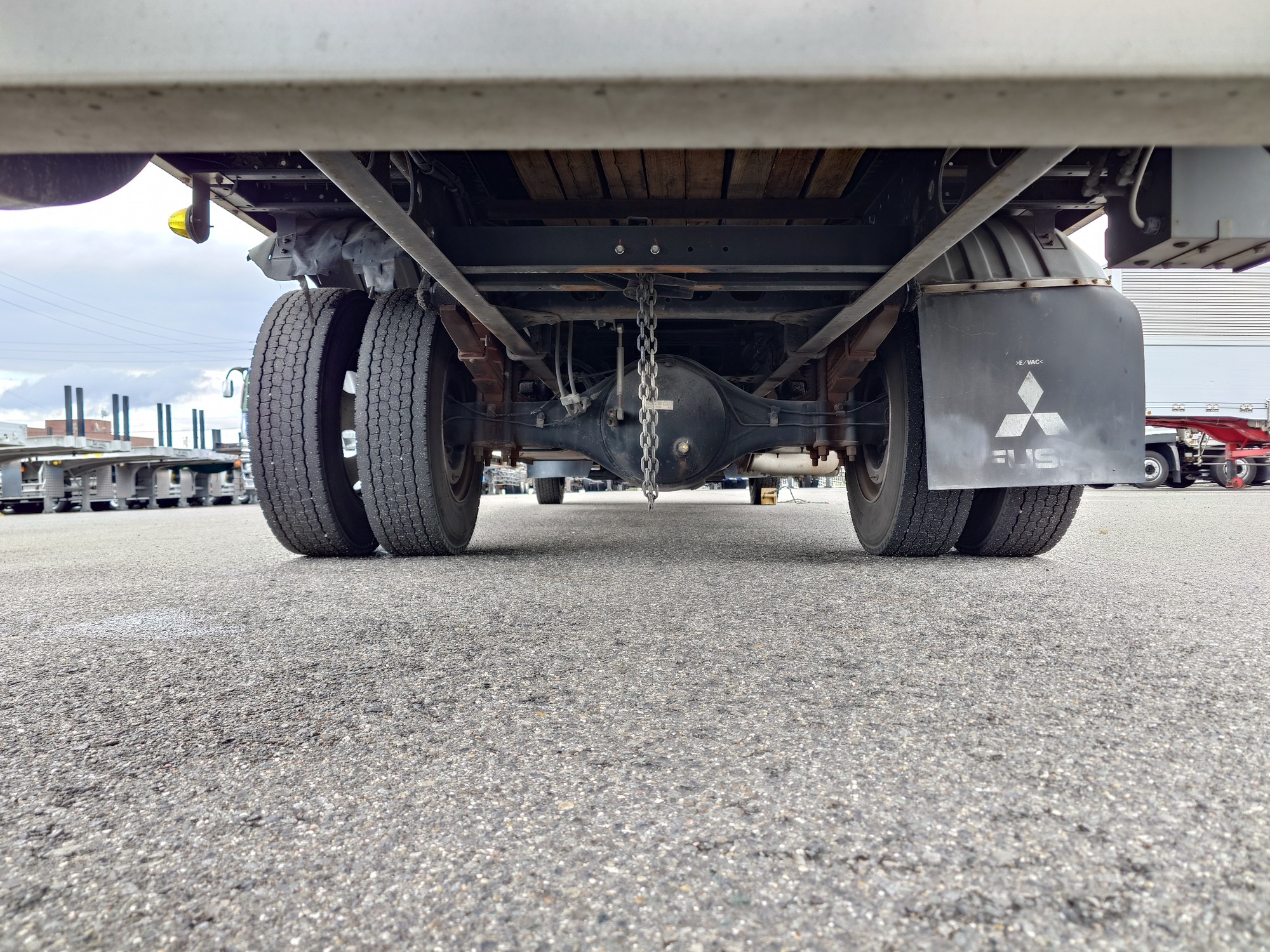 三菱　アルミウィング