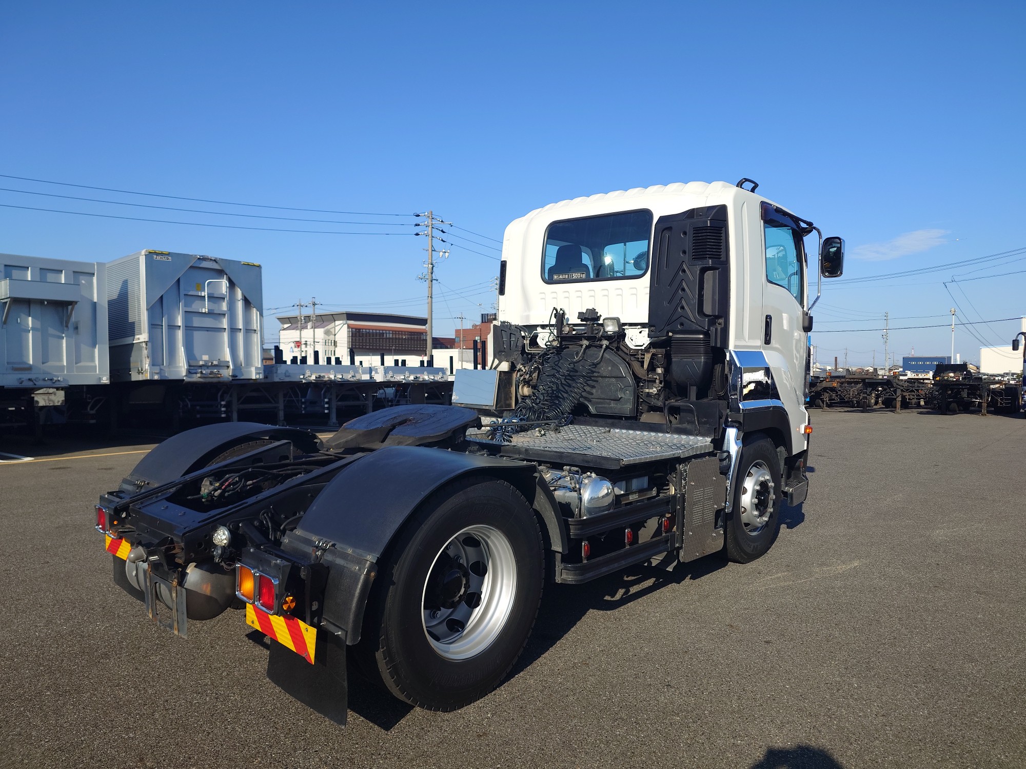 いすゞ　シングルトラクタ