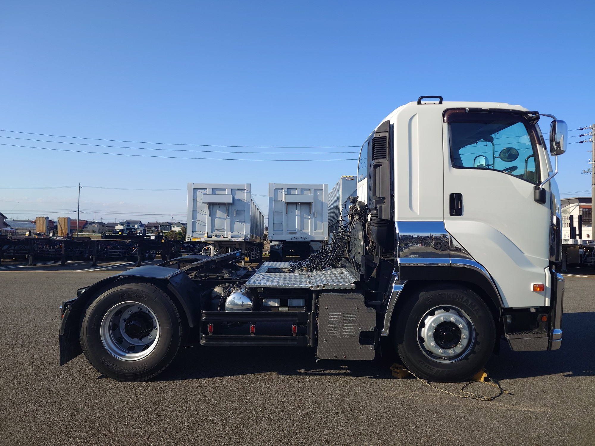 いすゞ　シングルトラクタ