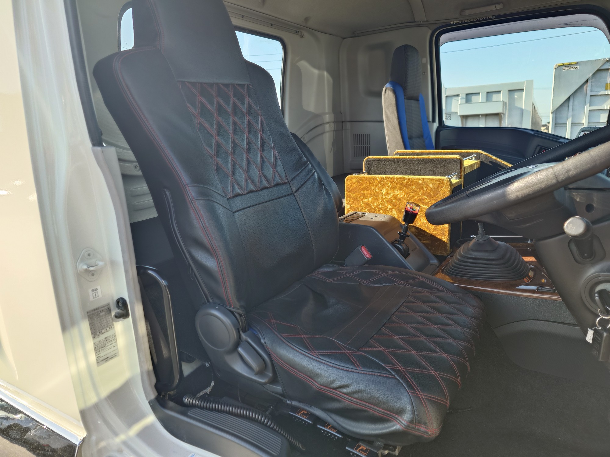 いすゞ　シングルトラクタ