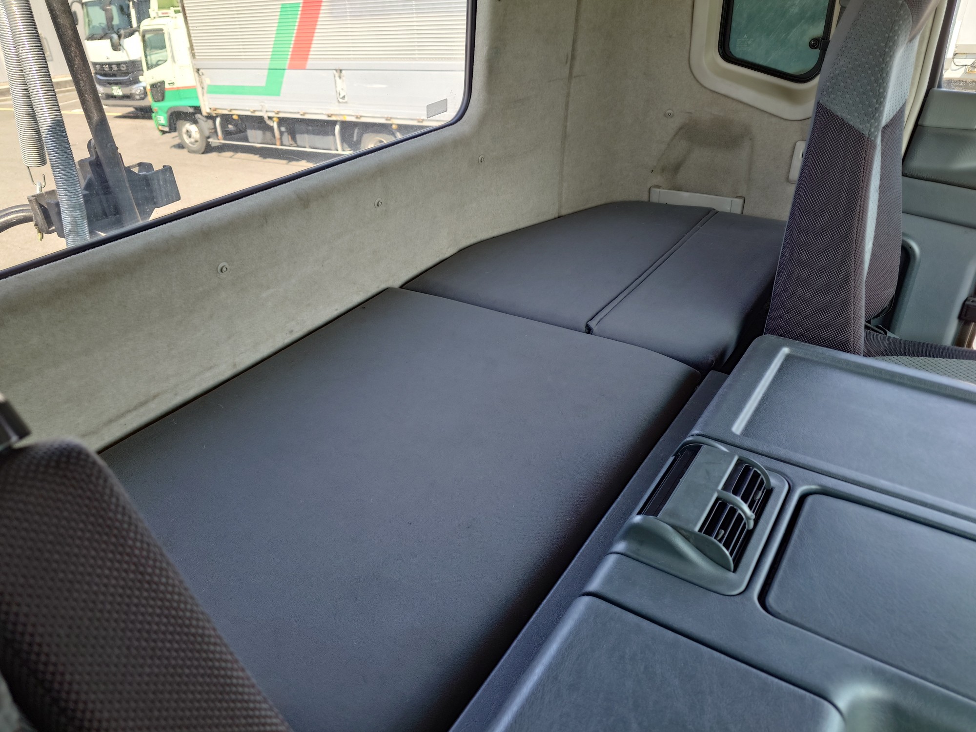 三菱　シングルトラクタ