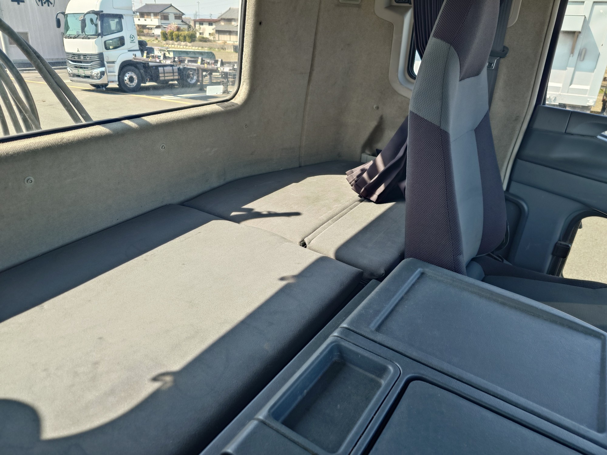 三菱　シングルトラクタ