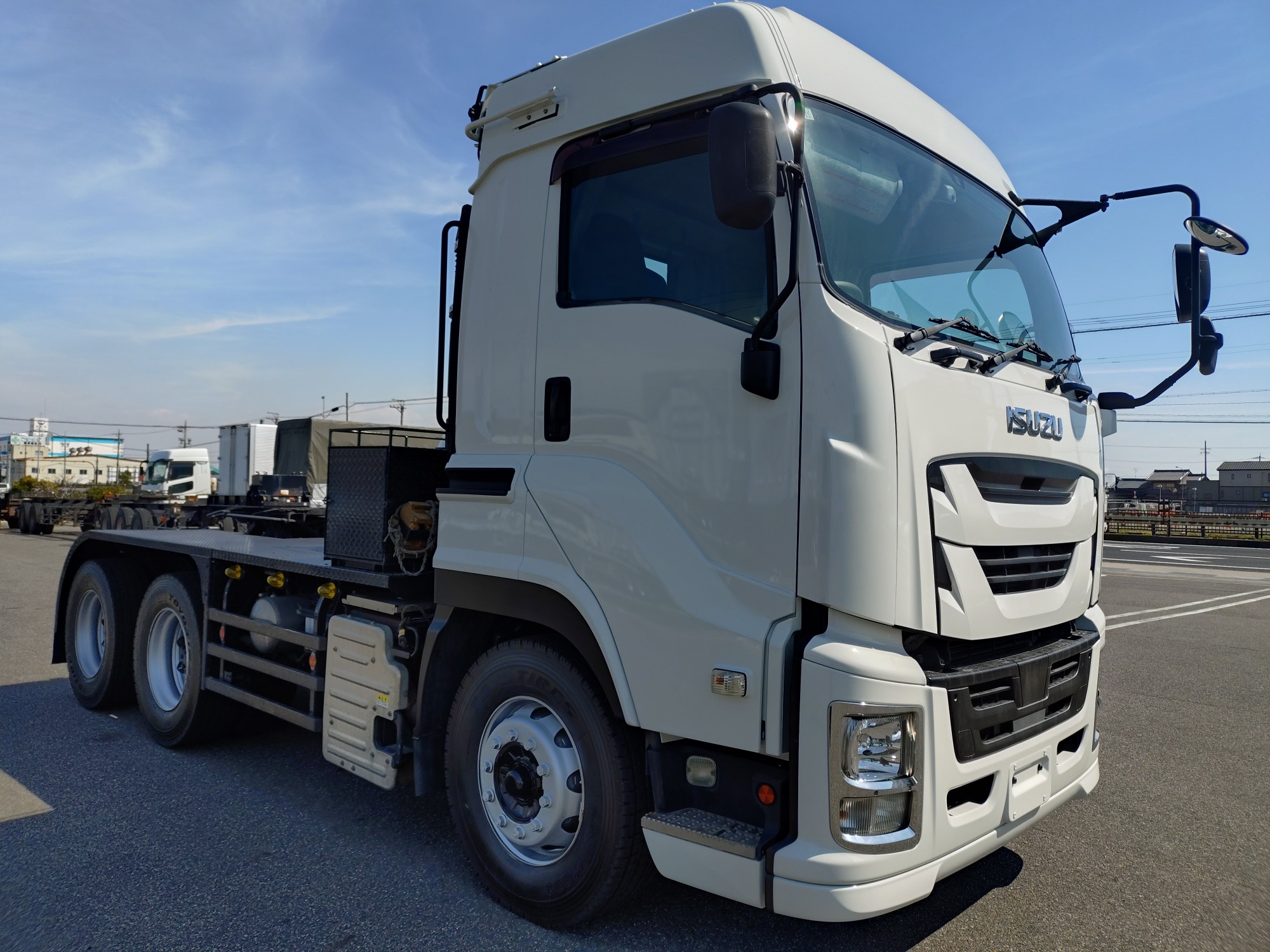 いすゞ　2デフトラクタ