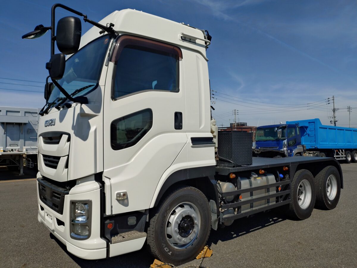 いすゞ　2デフトラクタ