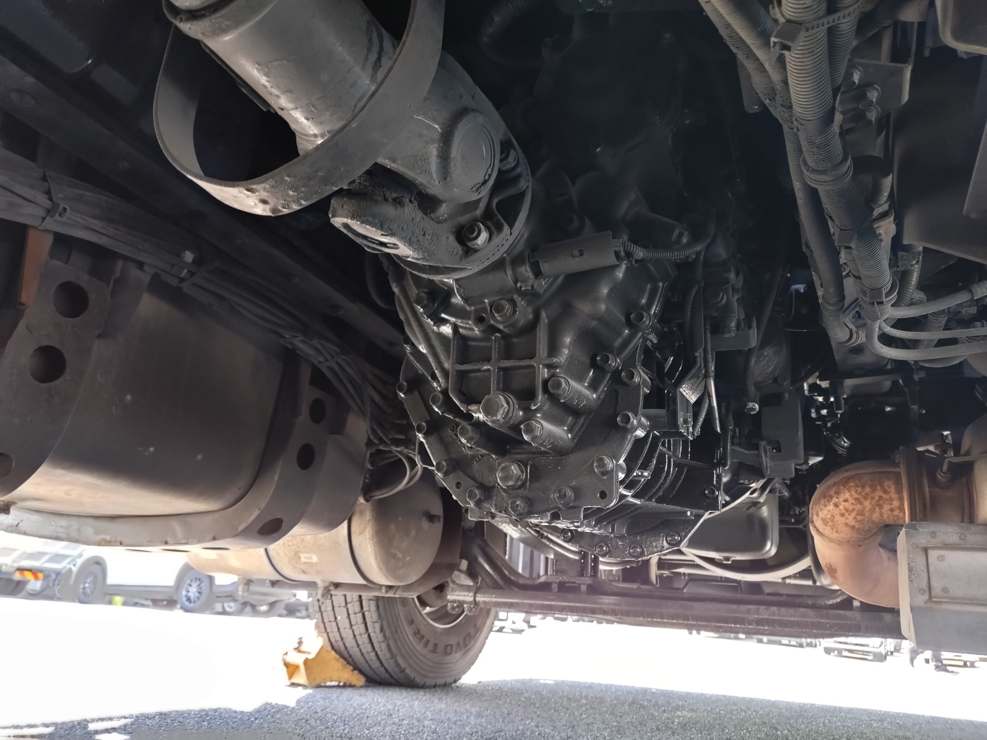 いすゞ　2デフトラクタ