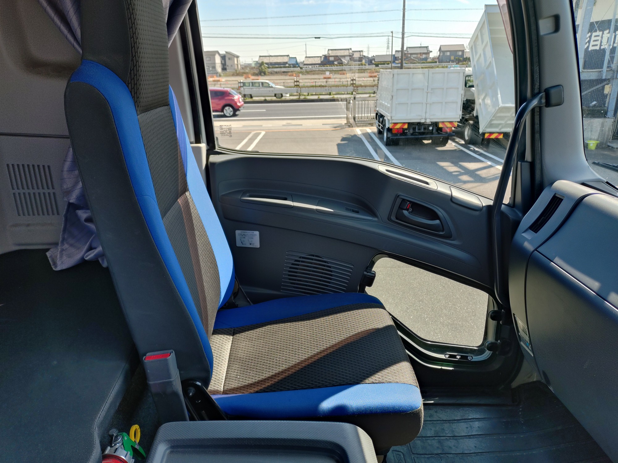 いすゞ　2デフトラクタ